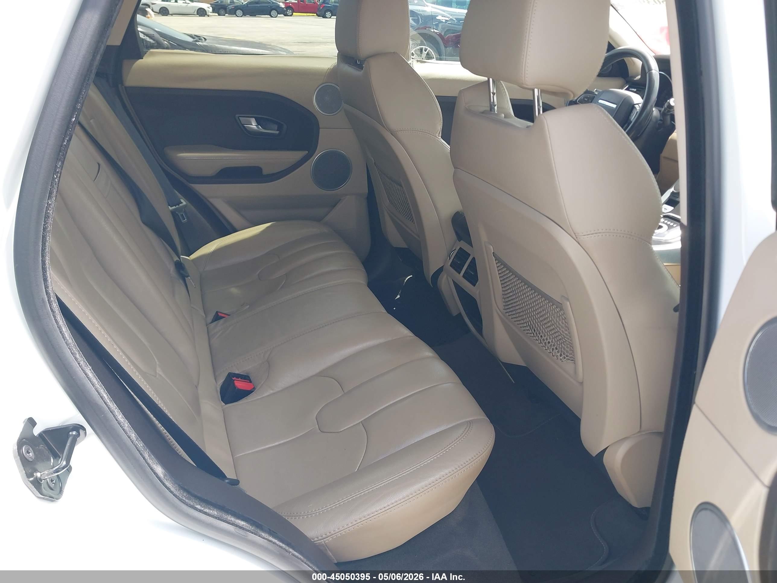 LAND ROVER image 8