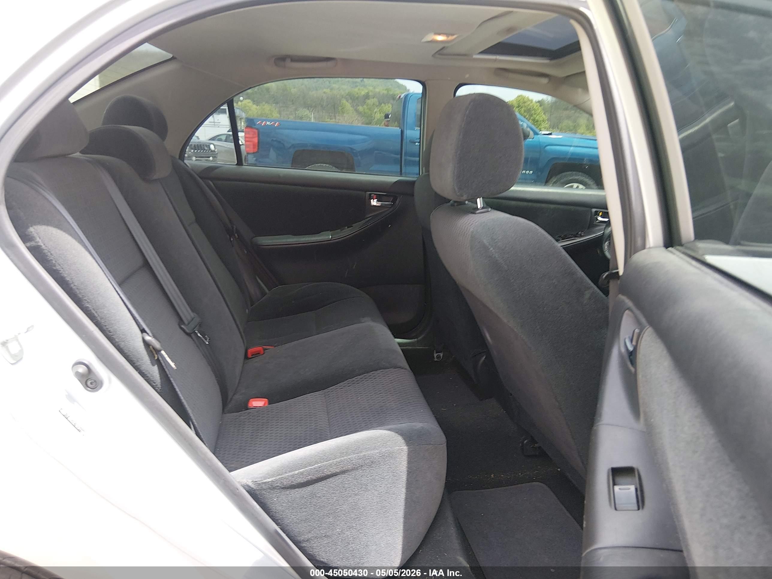 TOYOTA COROLLA image 8