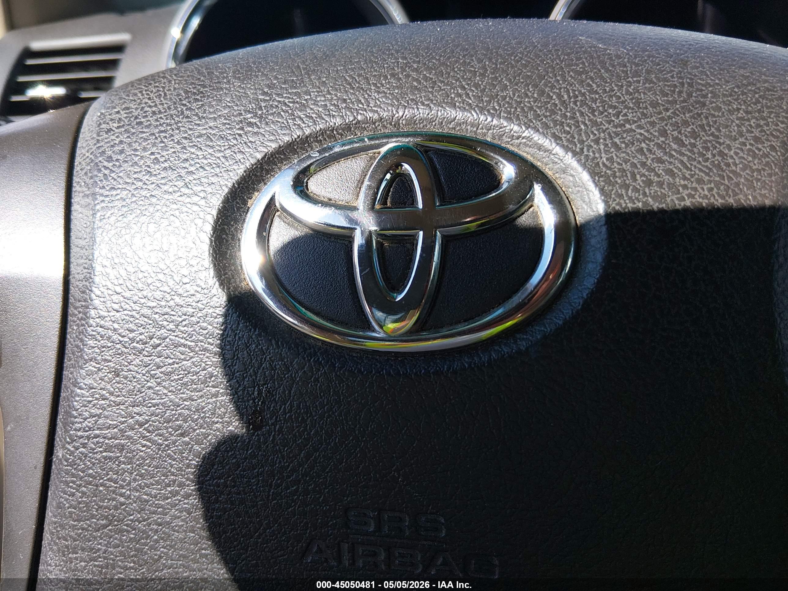 TOYOTA HIGHLANDER image 6