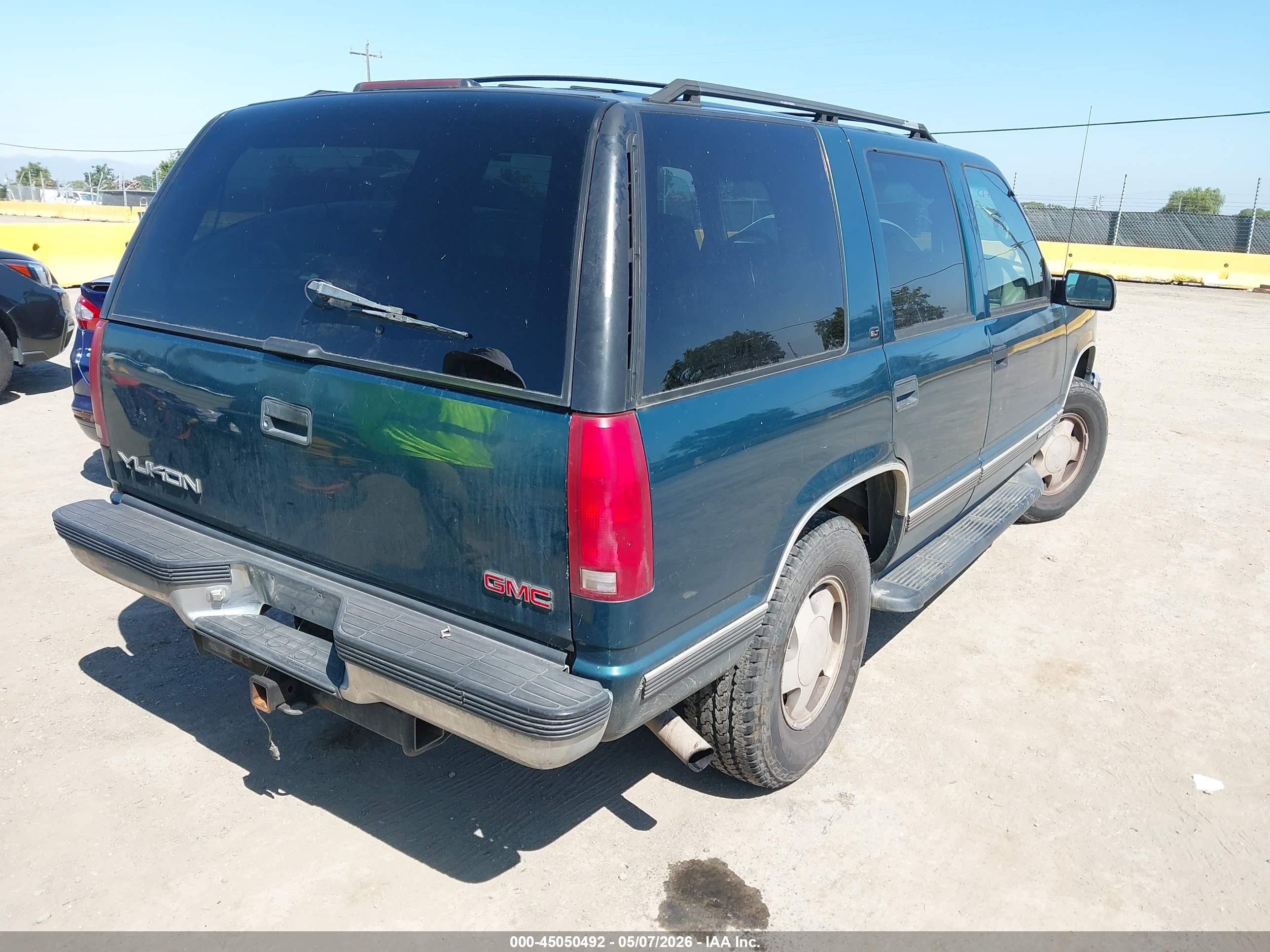 GMC YUKON image 4