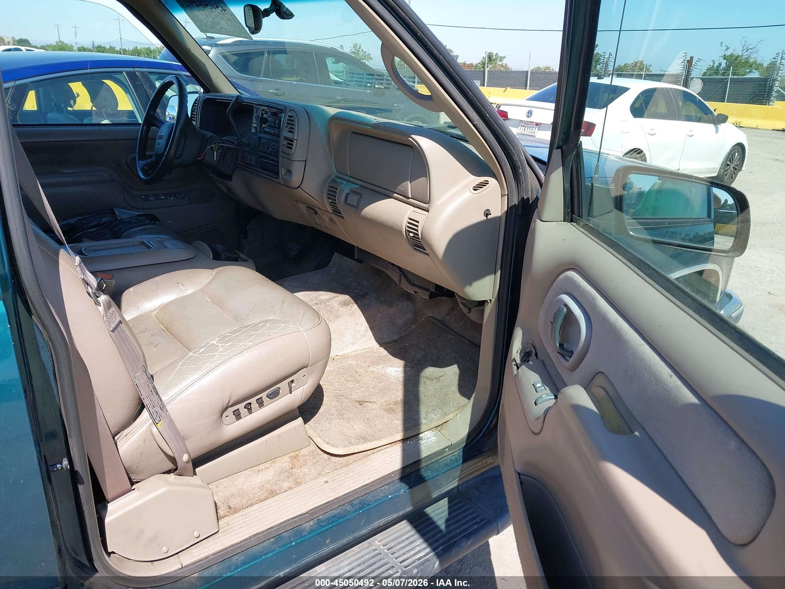 GMC YUKON image 5
