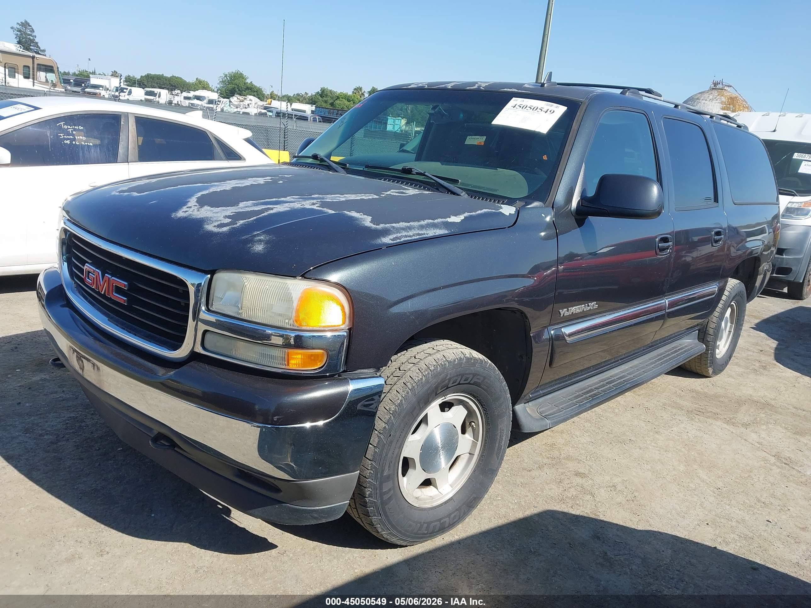 GMC YUKON image 2