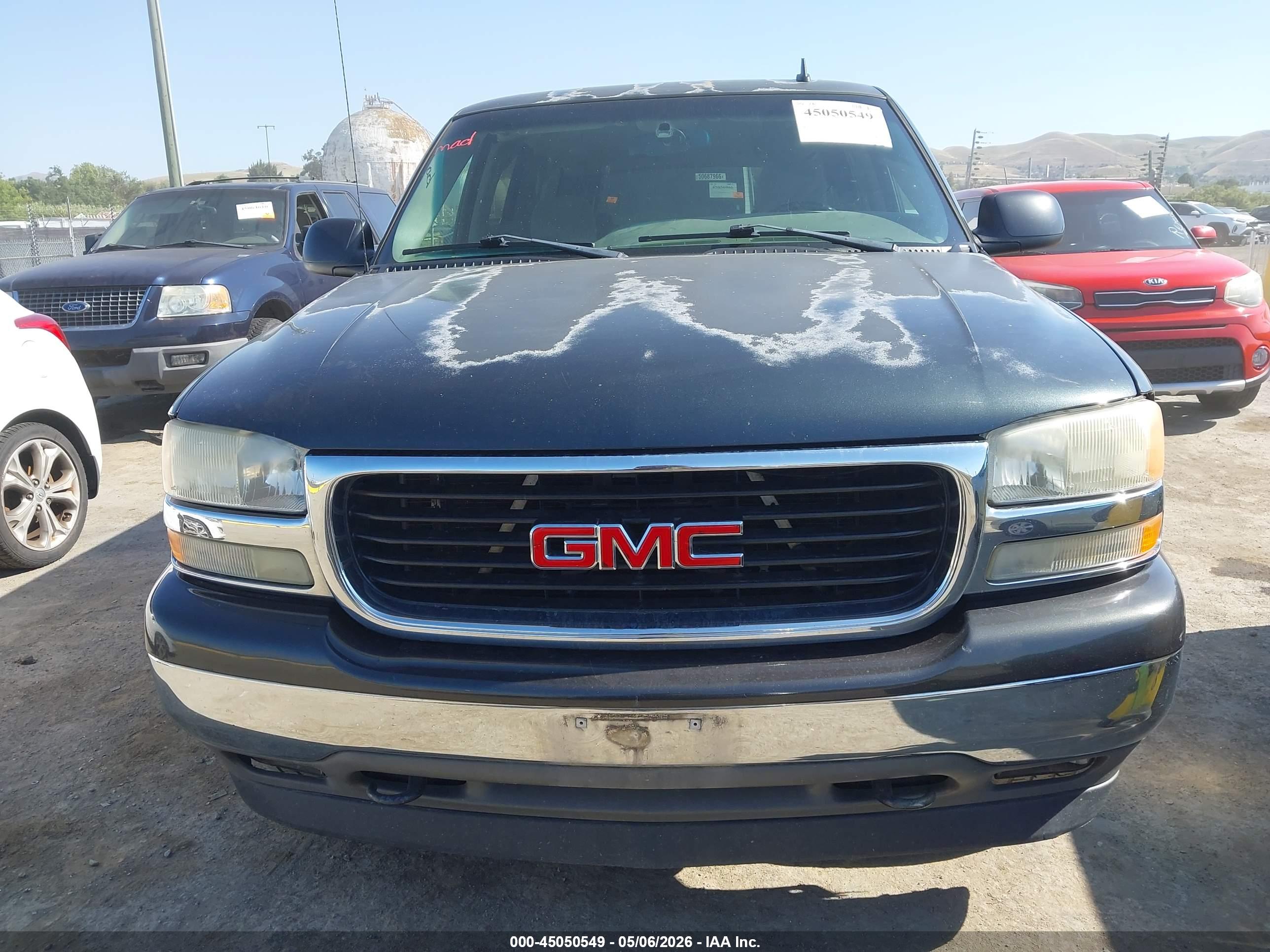 GMC YUKON image 6