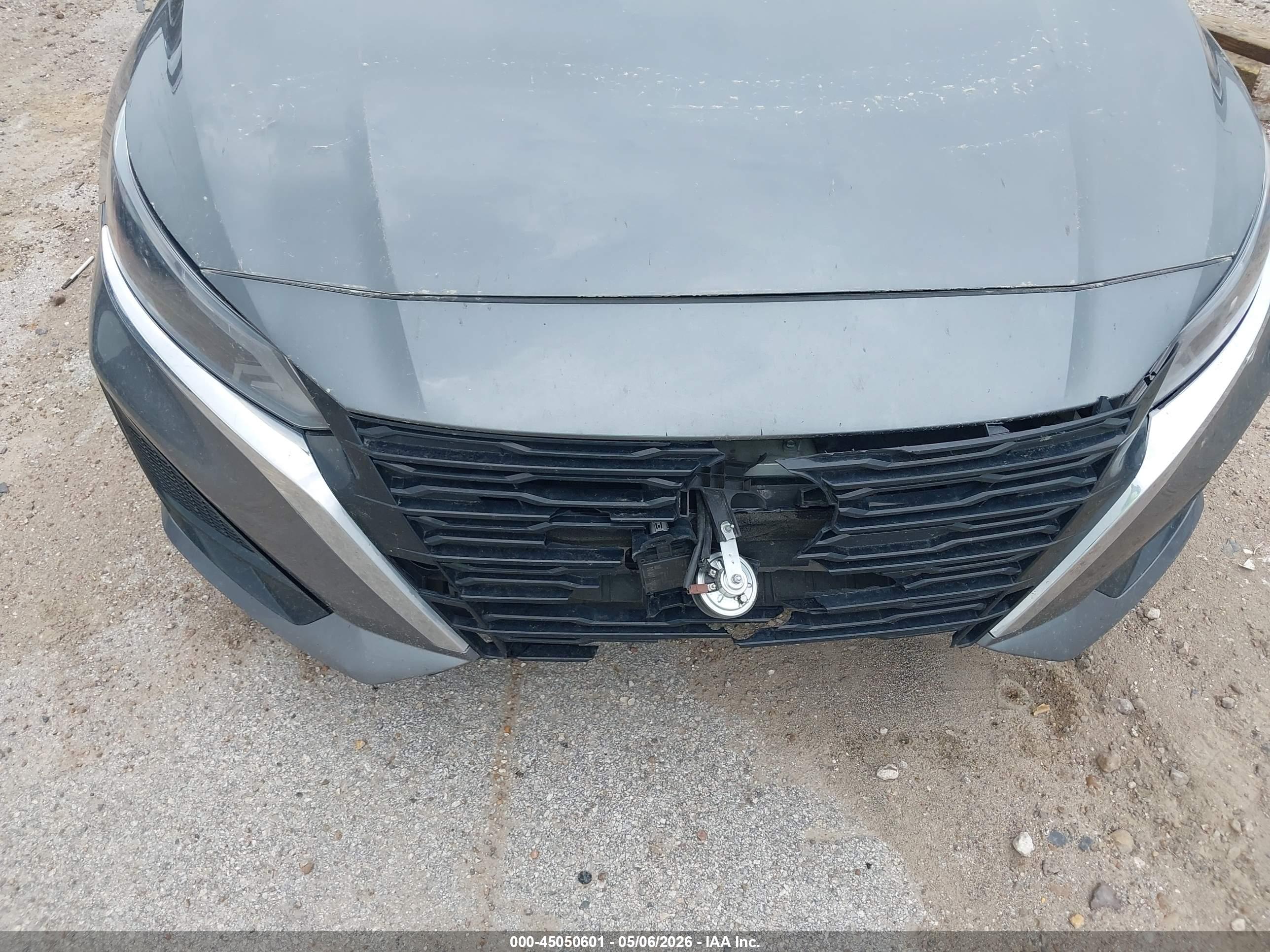NISSAN ALTIMA image 6
