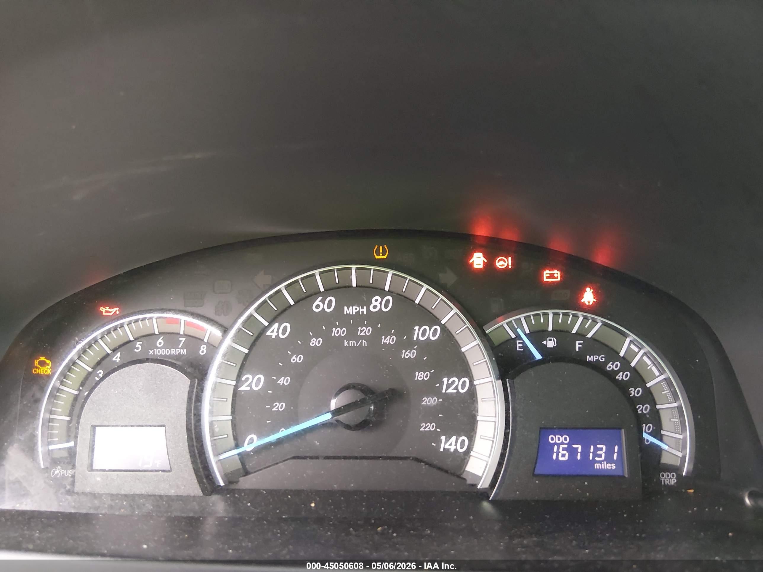 TOYOTA CAMRY image 7