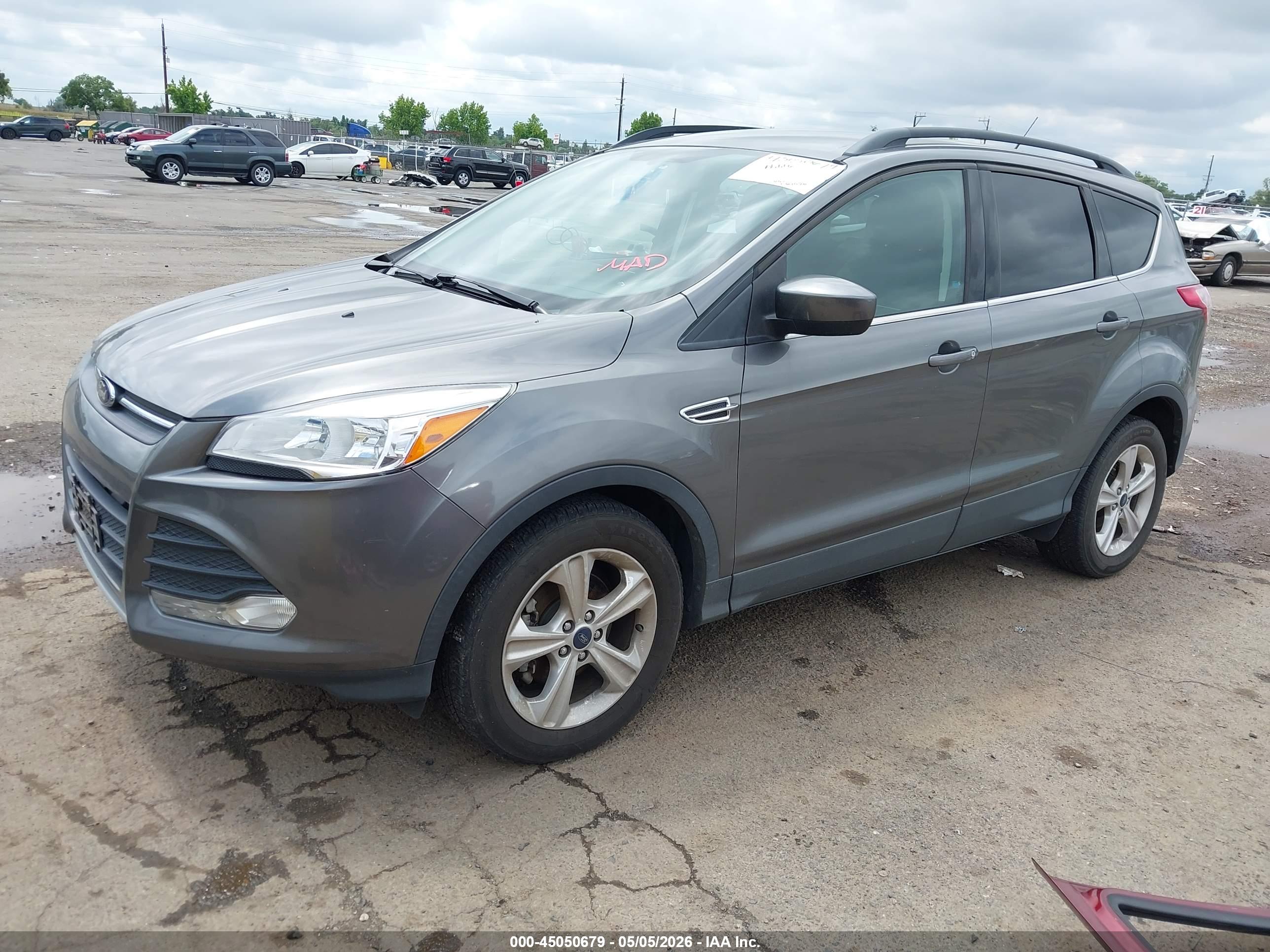 FORD ESCAPE image 2
