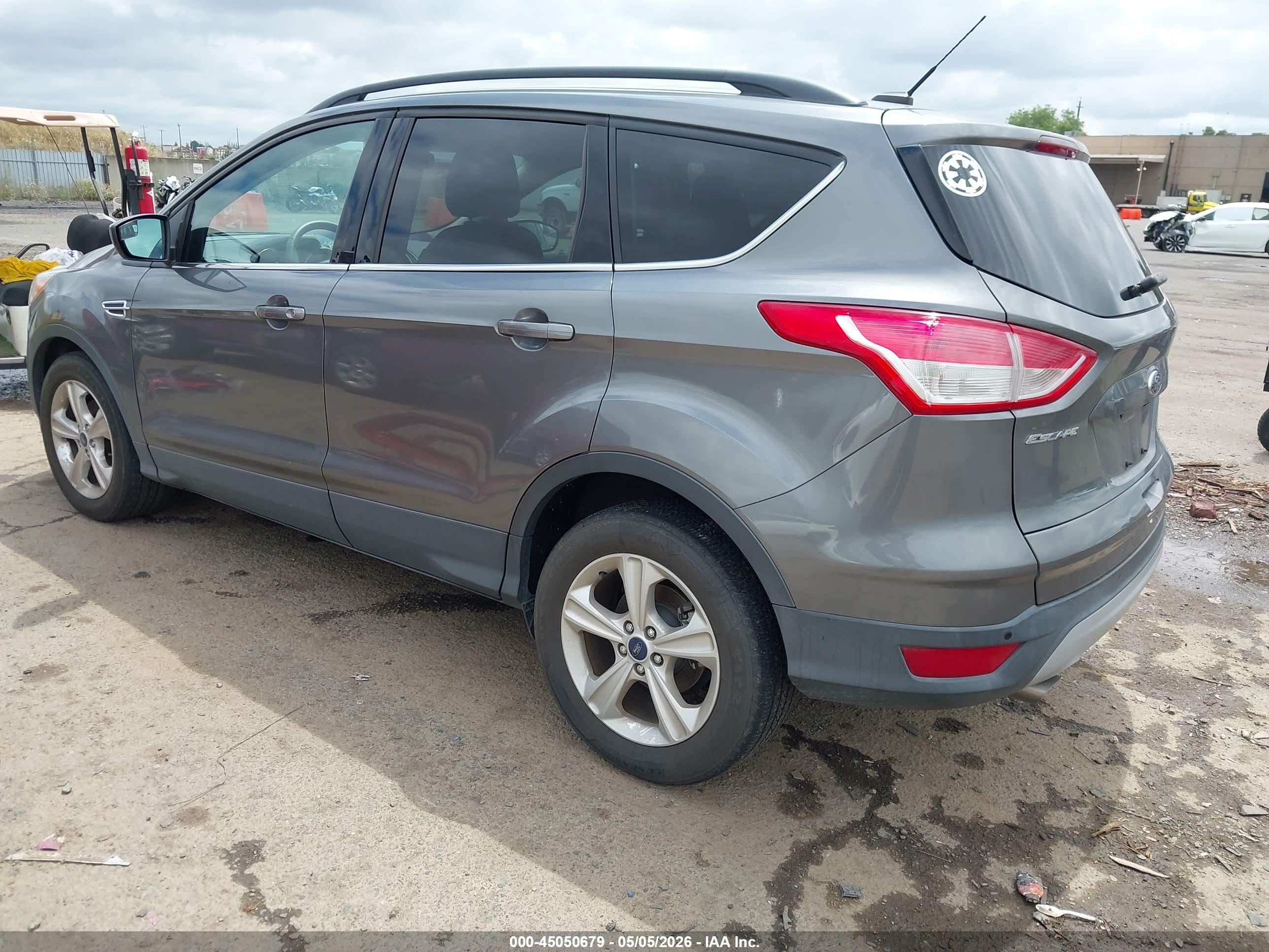 FORD ESCAPE image 3