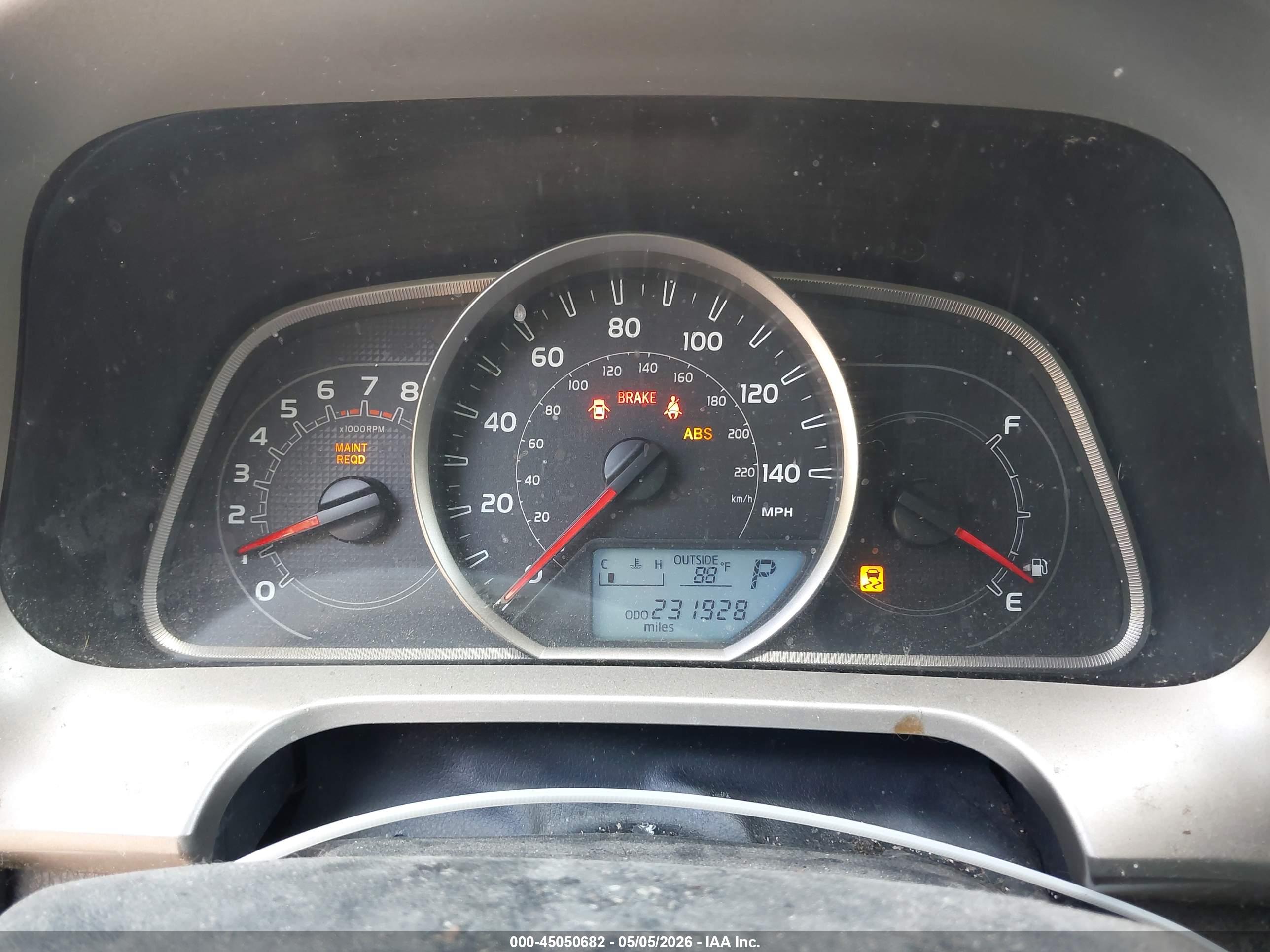 TOYOTA RAV4 image 7