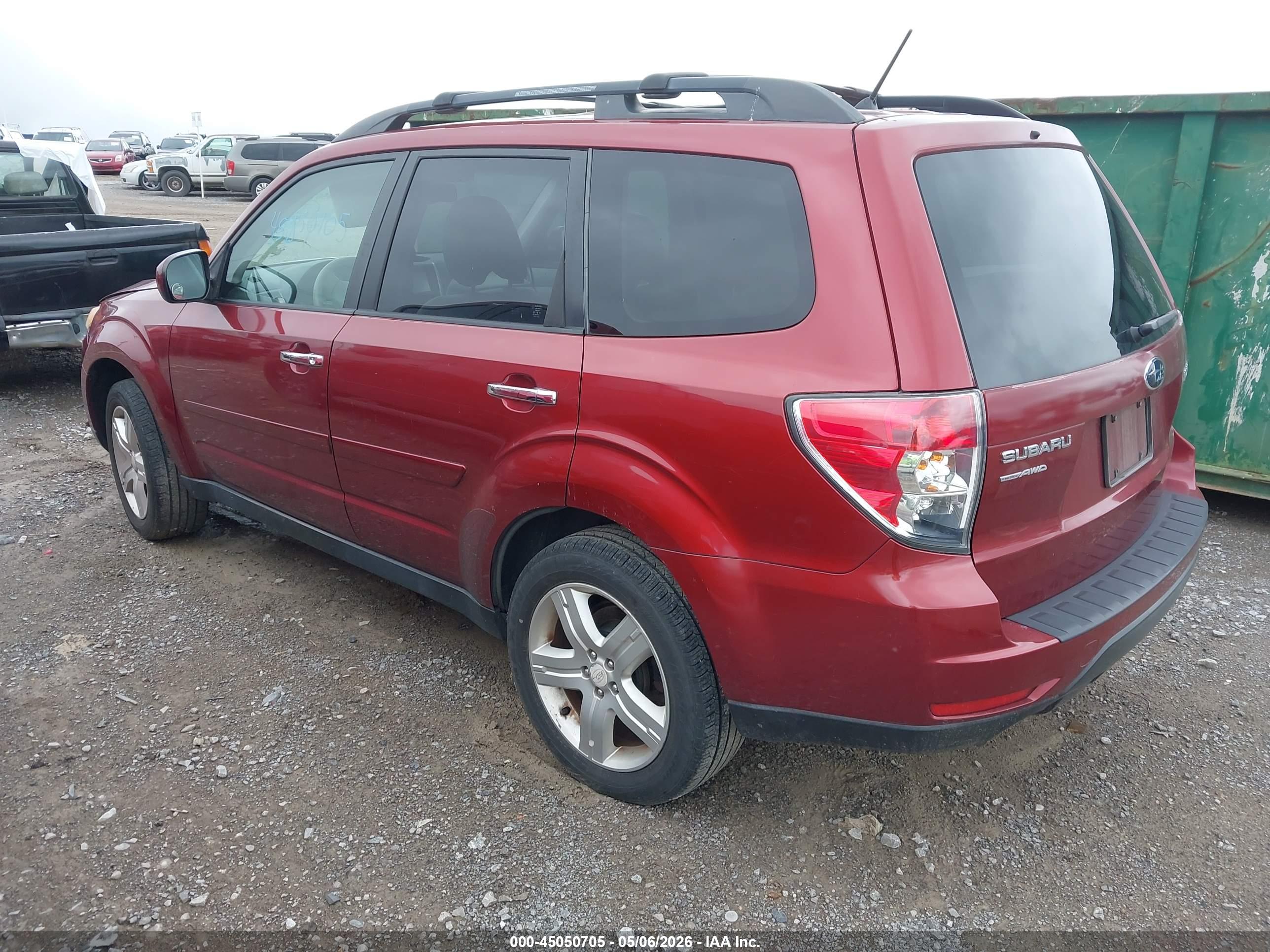 SUBARU FORESTER image 3