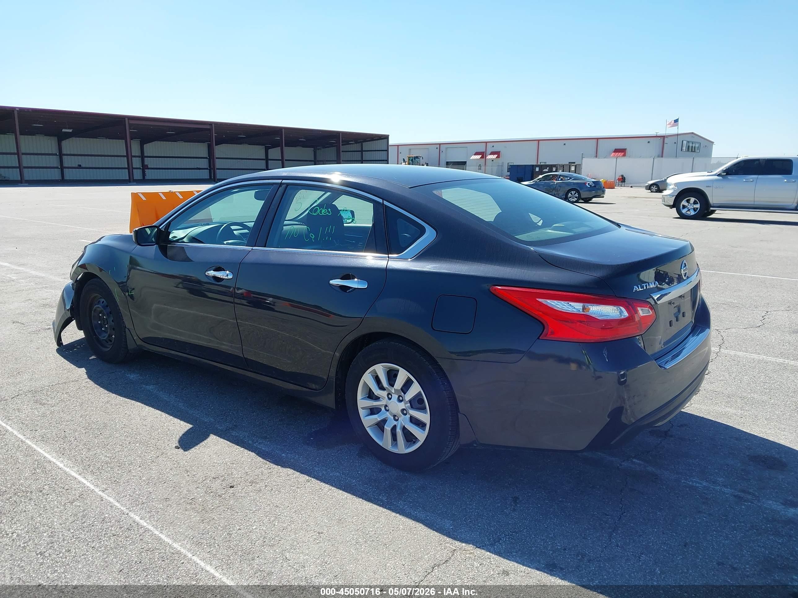 NISSAN ALTIMA image 3