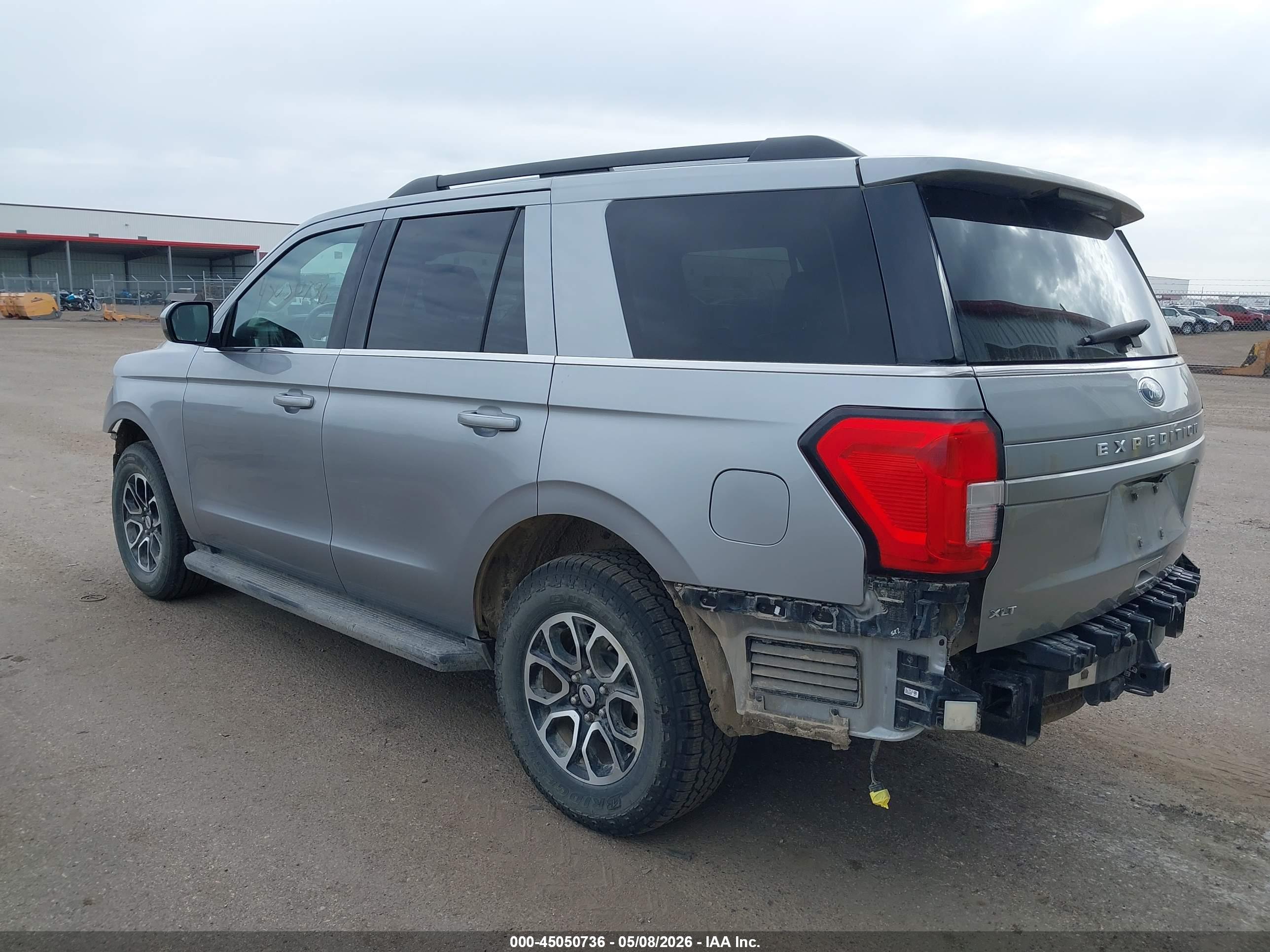 FORD EXPEDITION image 3