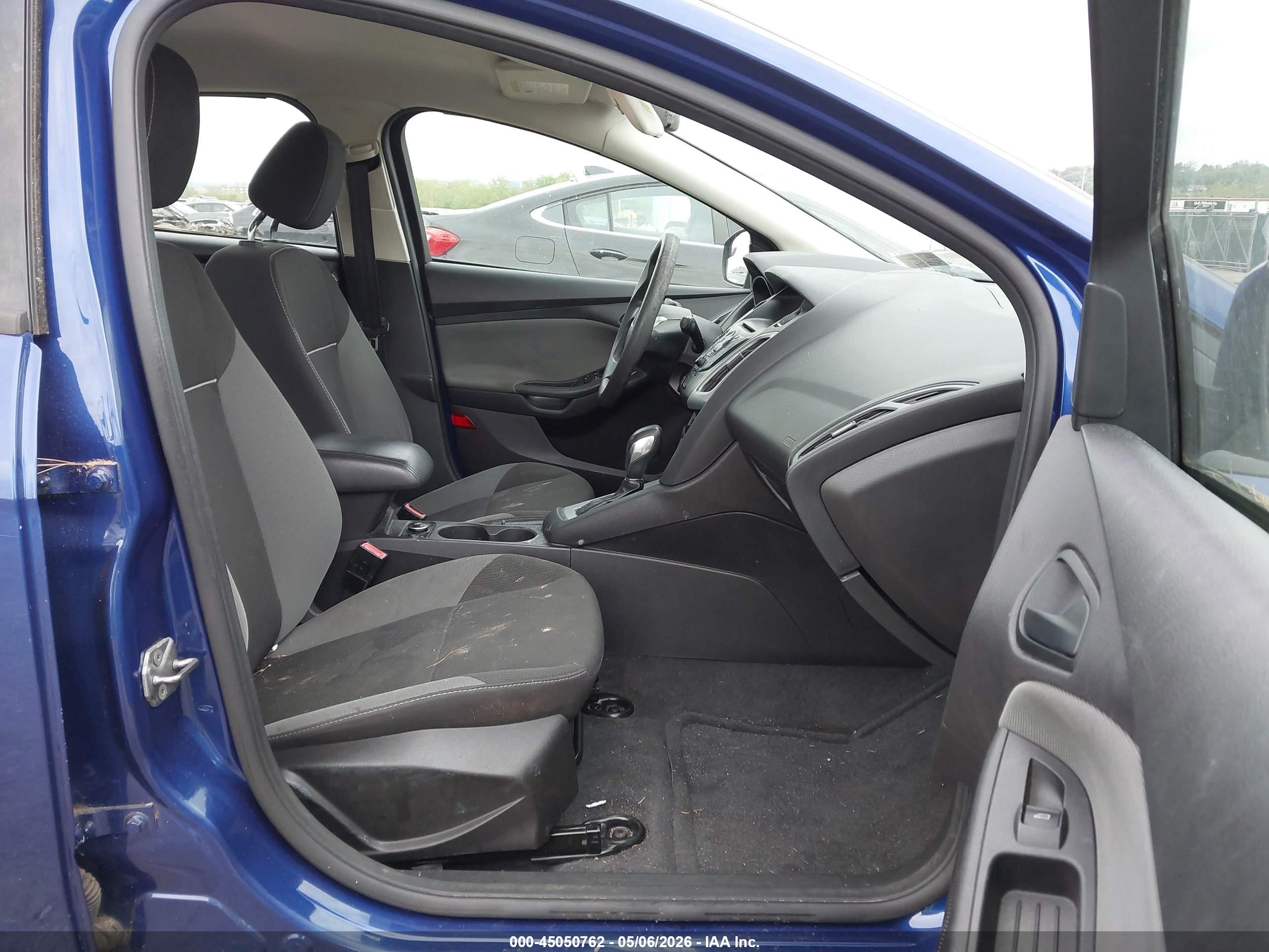 FORD FOCUS image 5