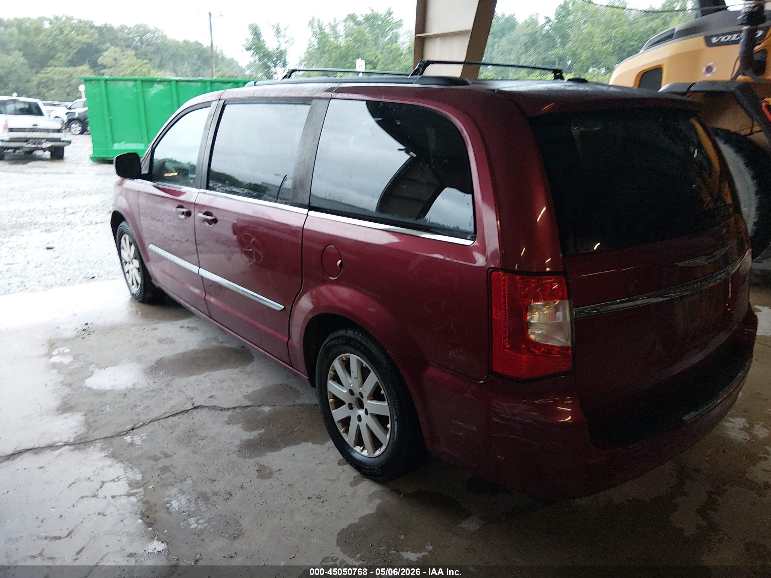 CHRYSLER TOWN image 3