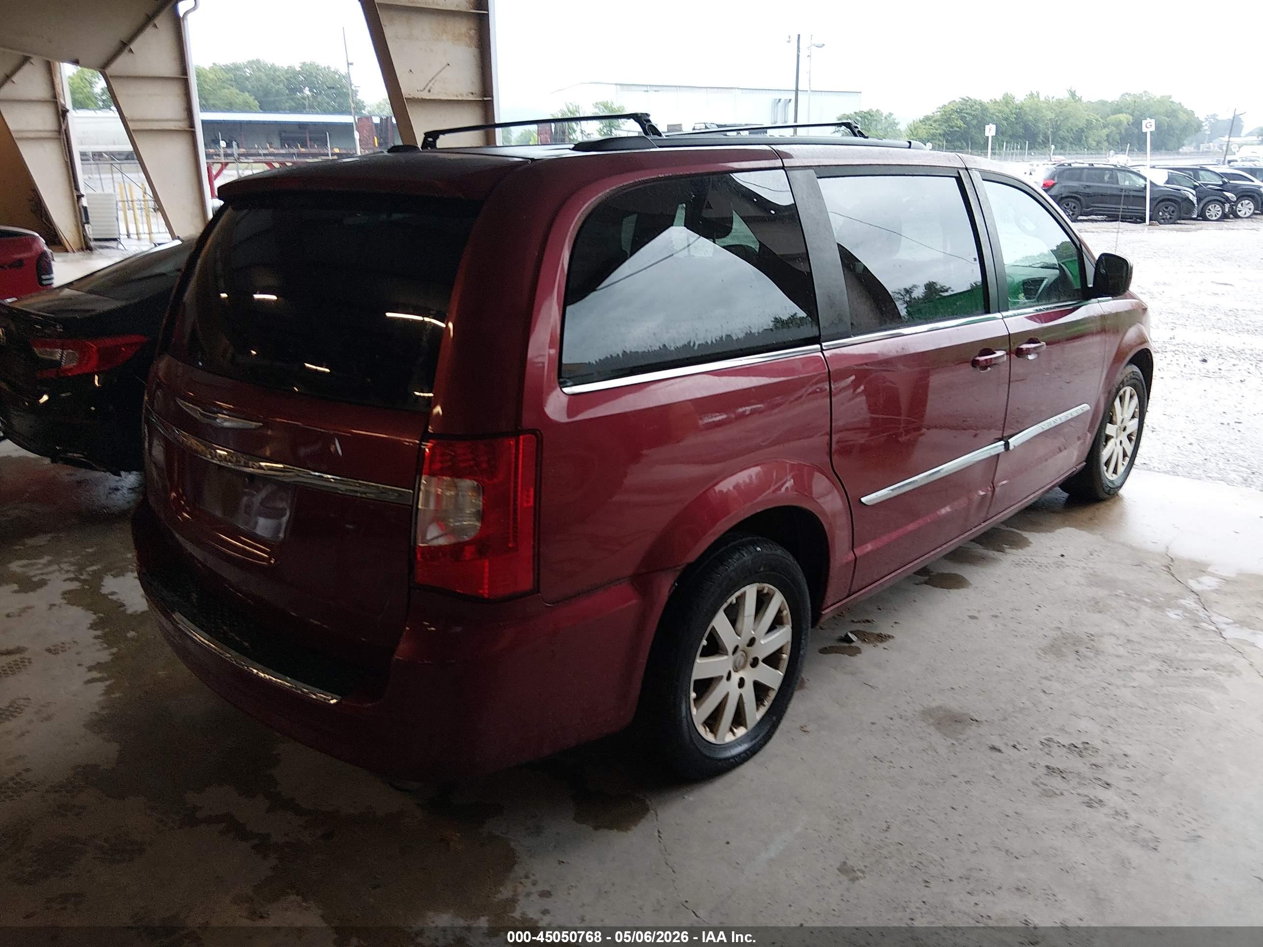 CHRYSLER TOWN image 4