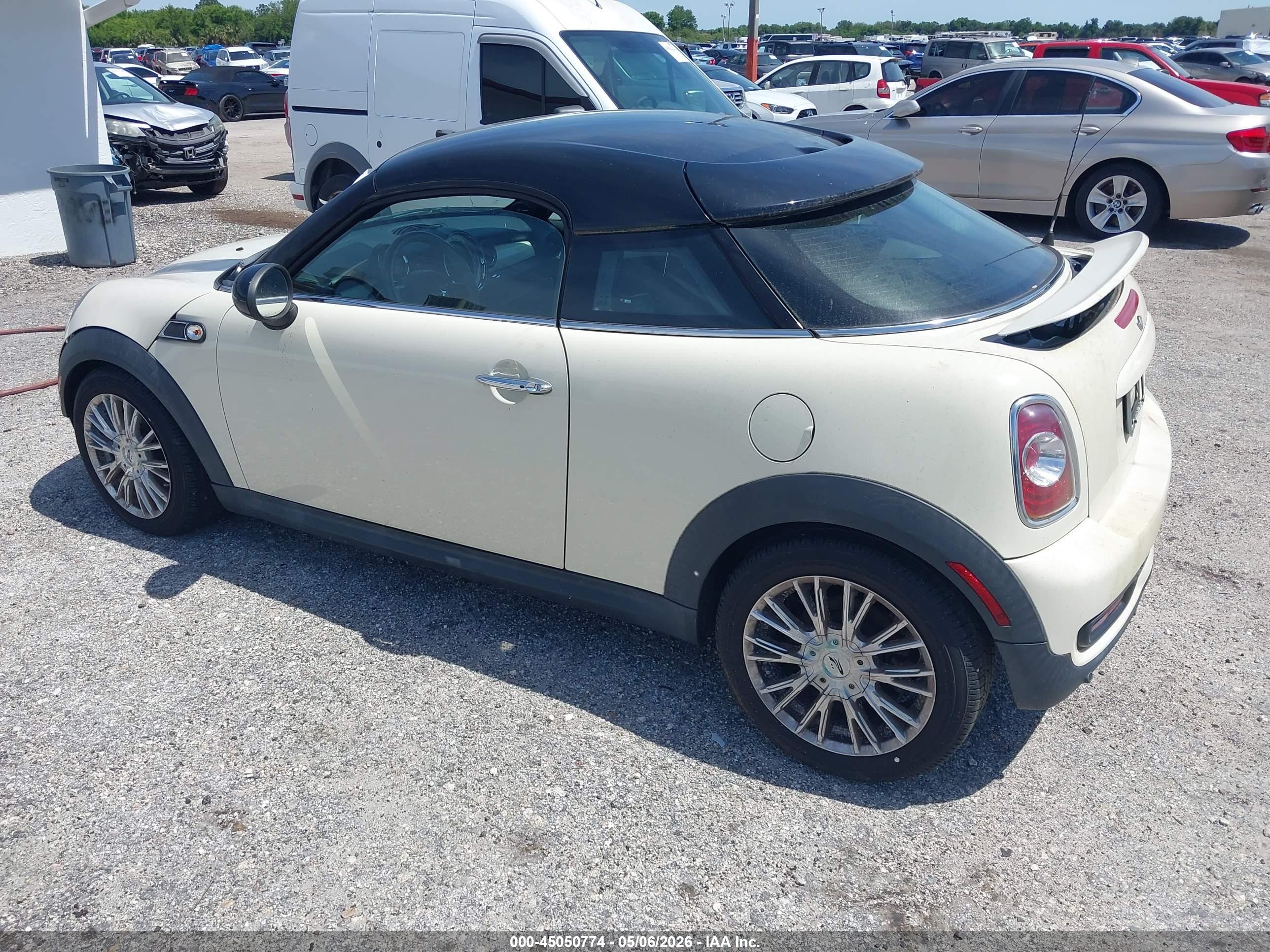 MINI COUPE image 3