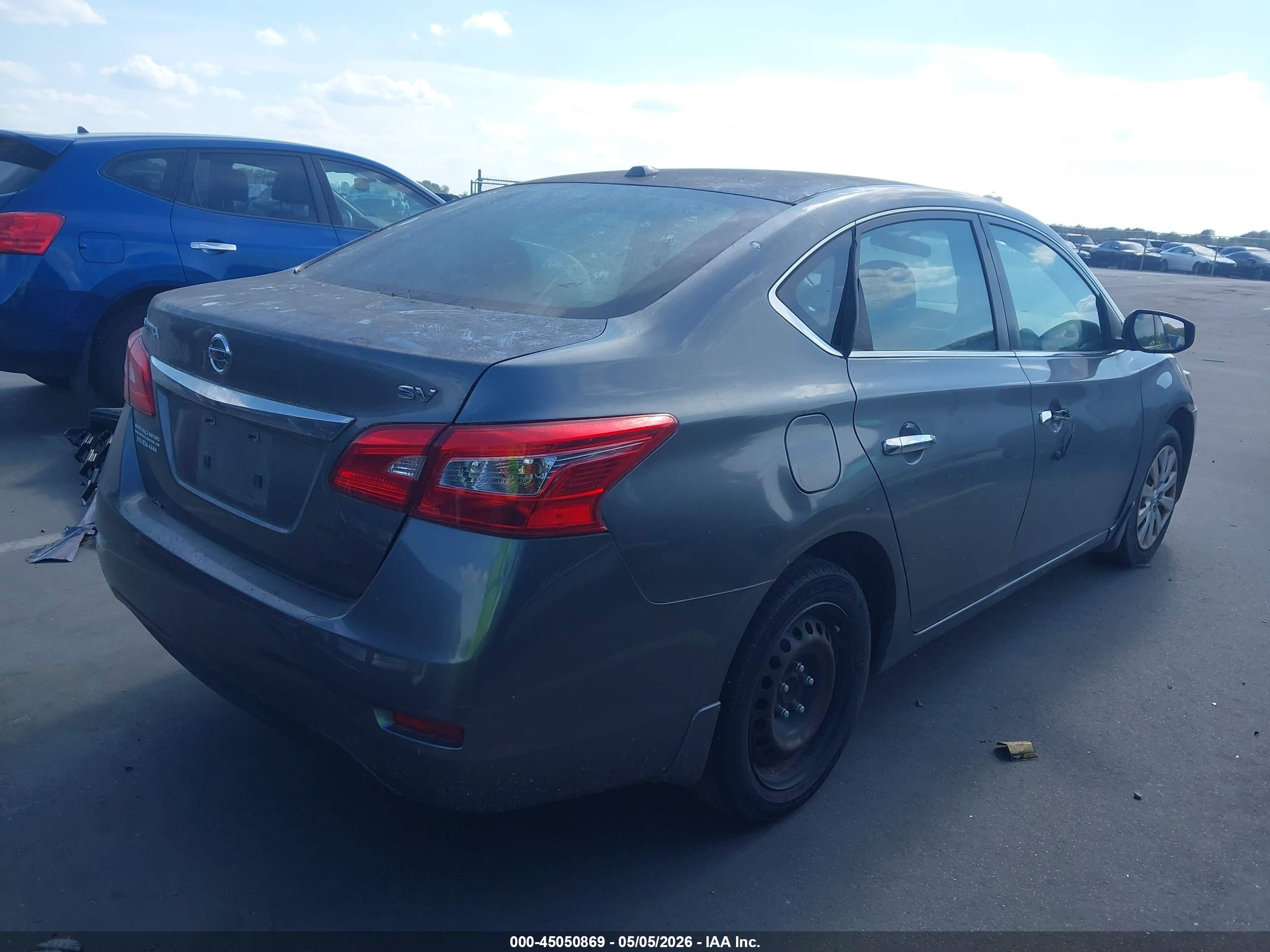 NISSAN SENTRA image 4