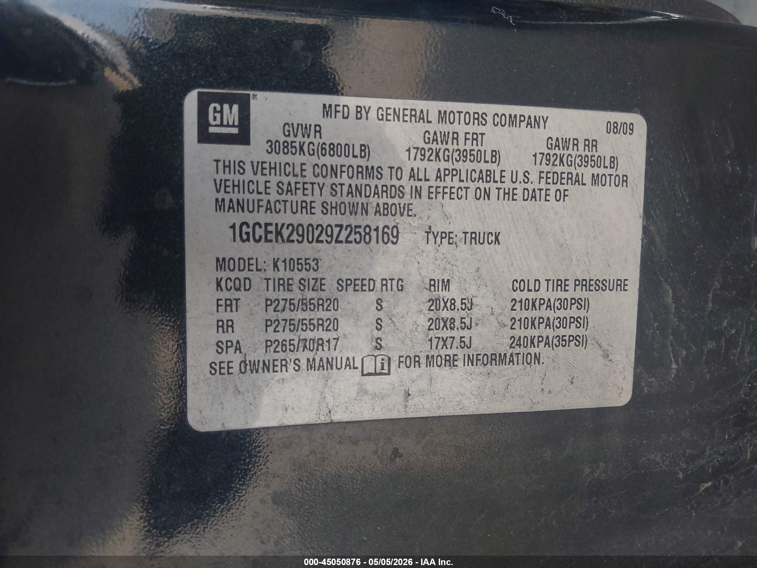 CHEVROLET SILVERADO image 9