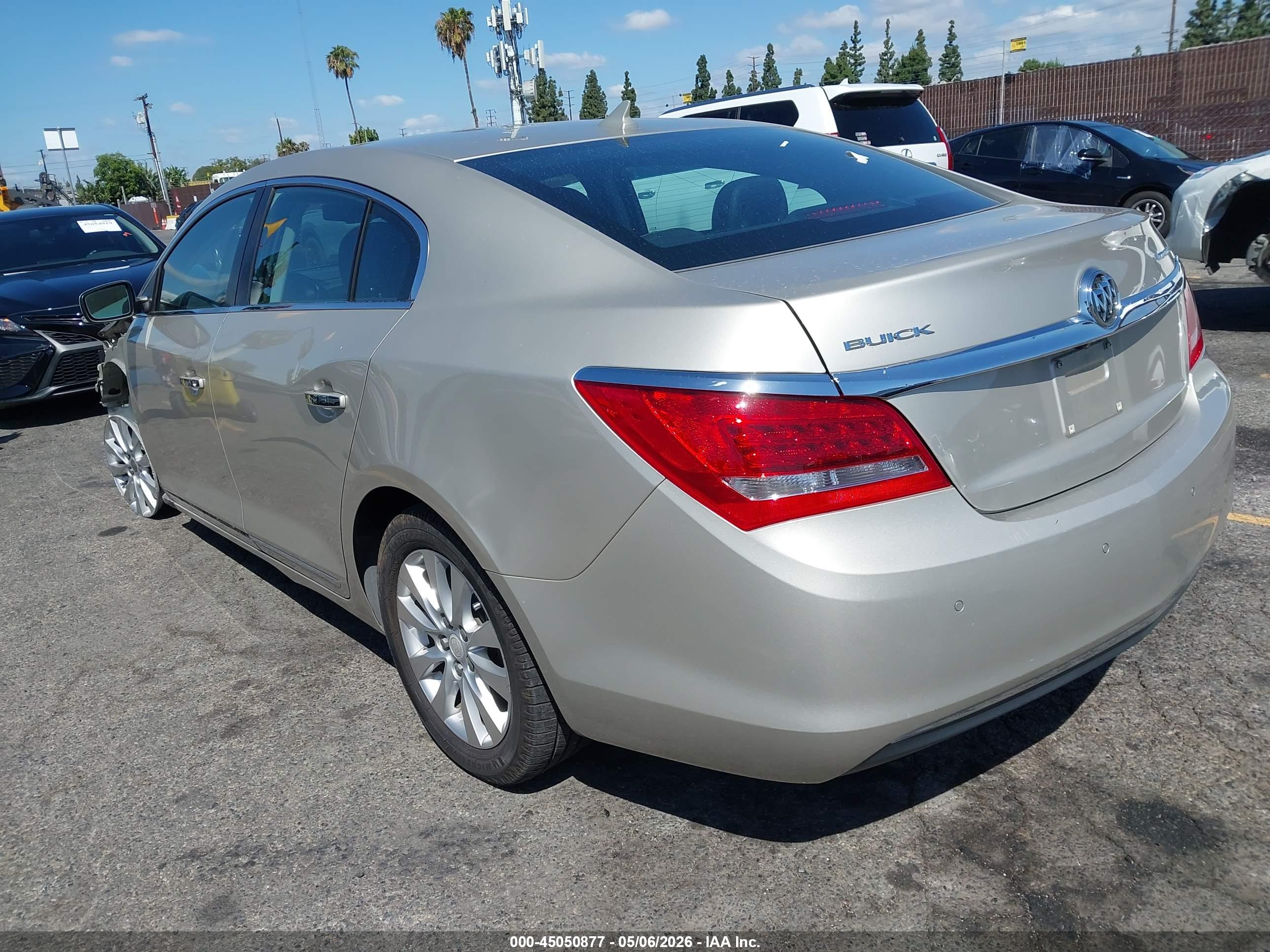 BUICK LACROSSE image 3