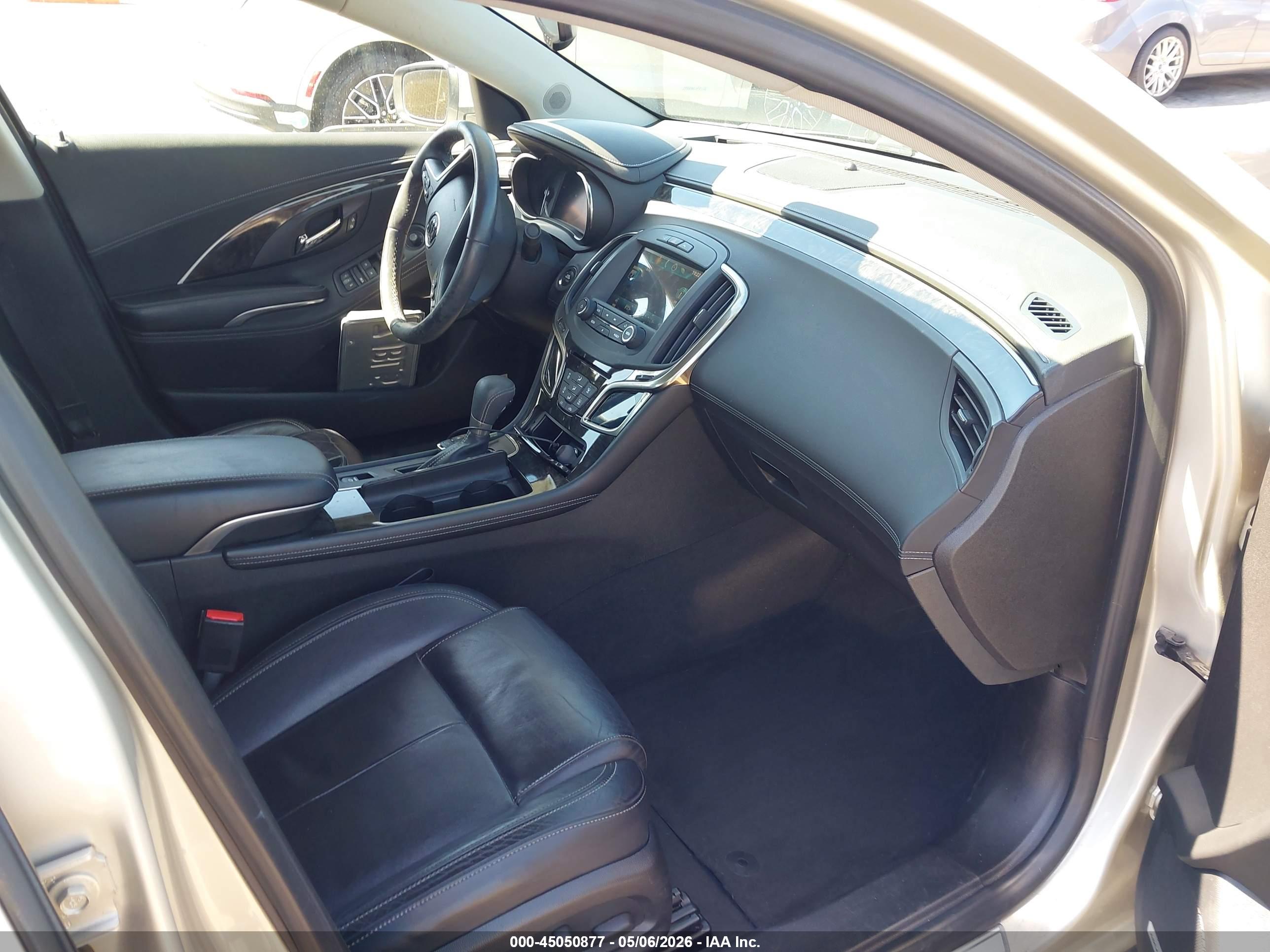 BUICK LACROSSE image 5