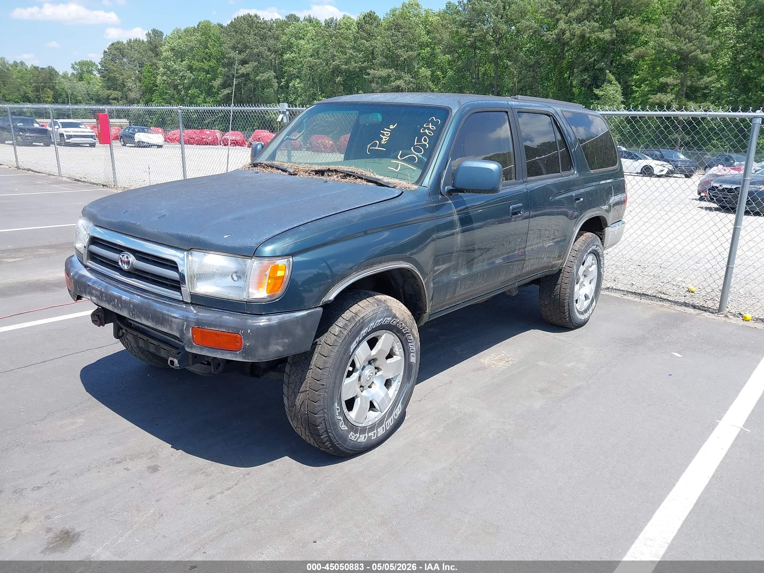 TOYOTA 4RUNNER image 2