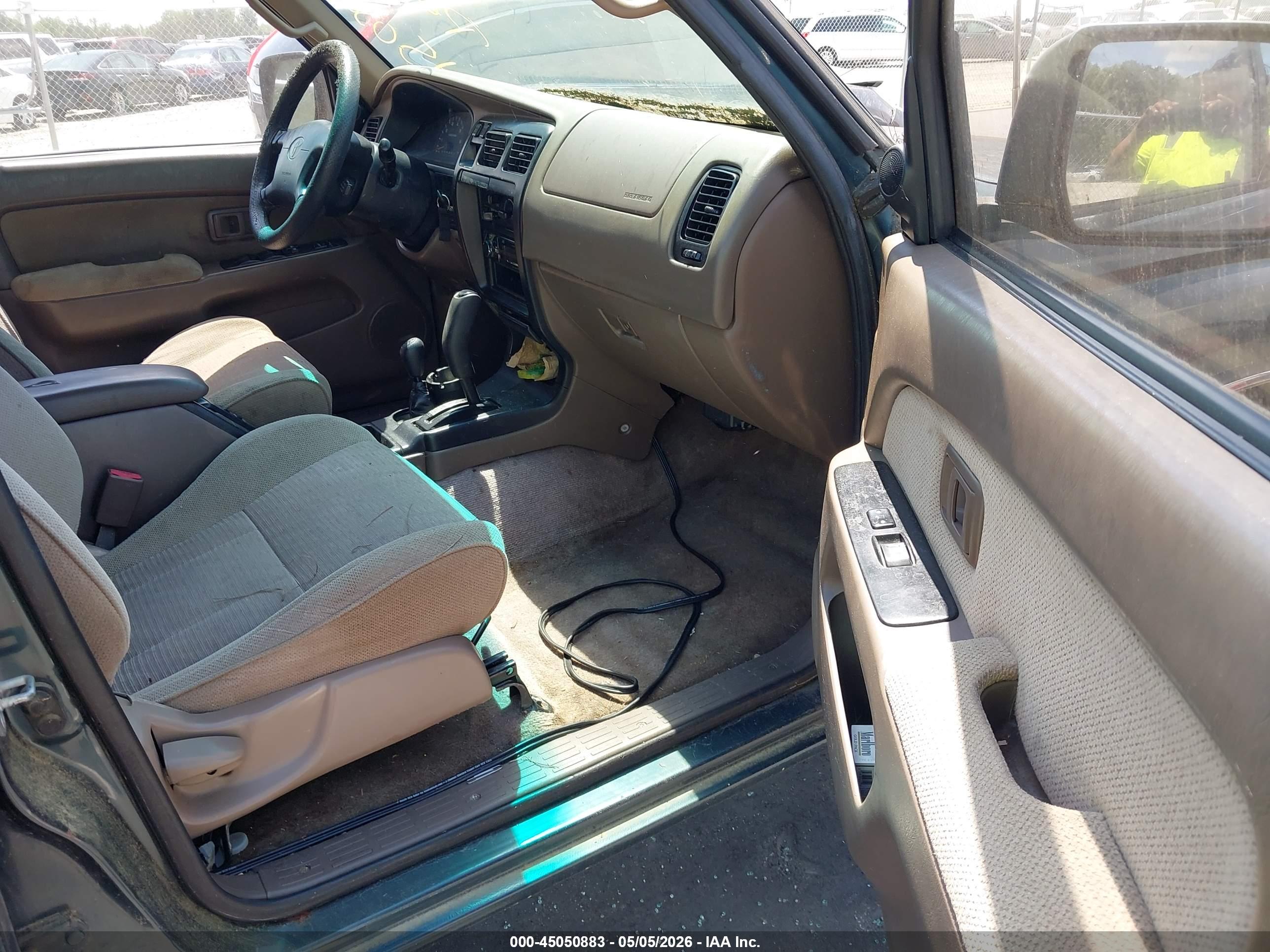 TOYOTA 4RUNNER image 5