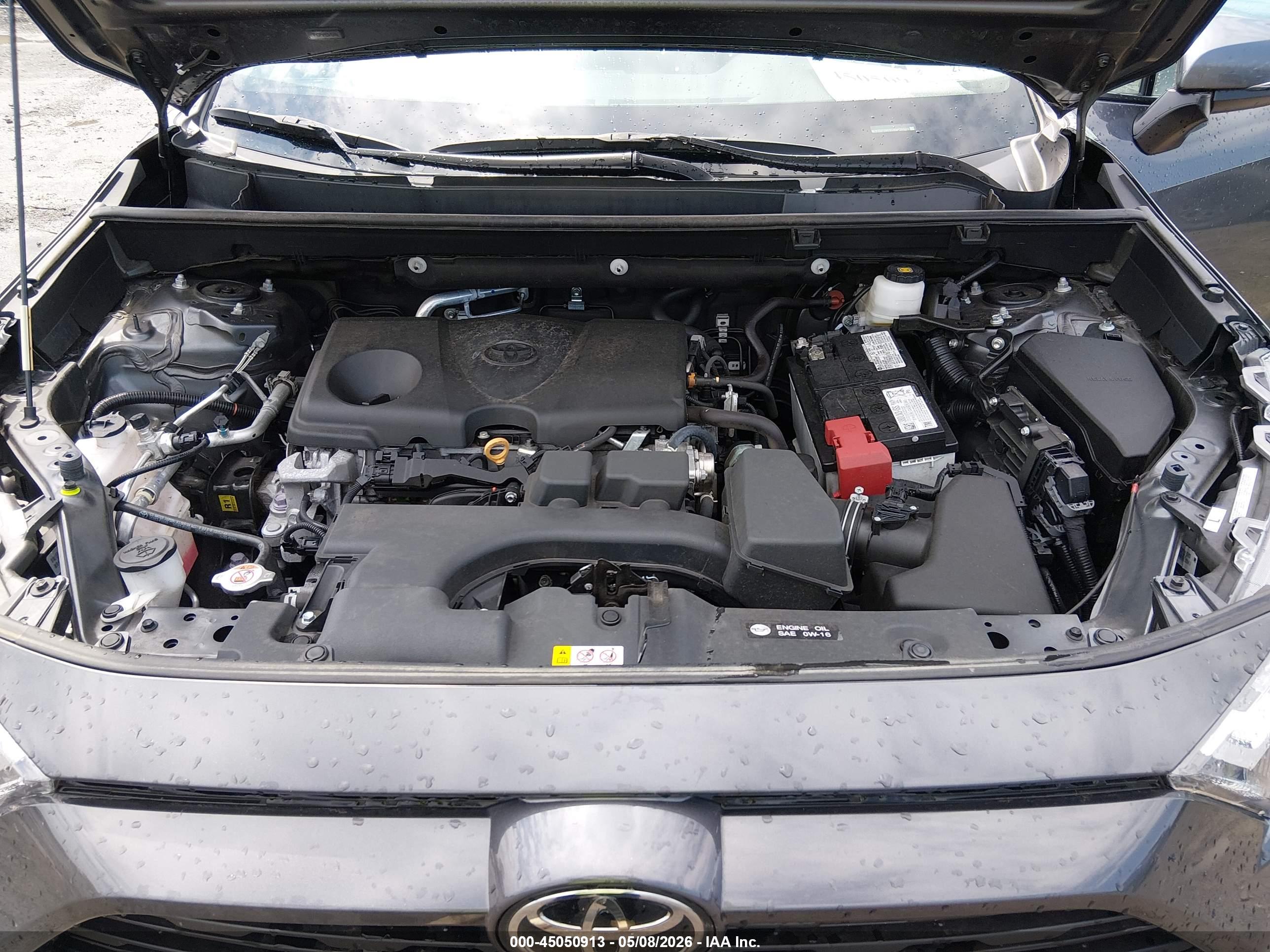 TOYOTA RAV4 image 10