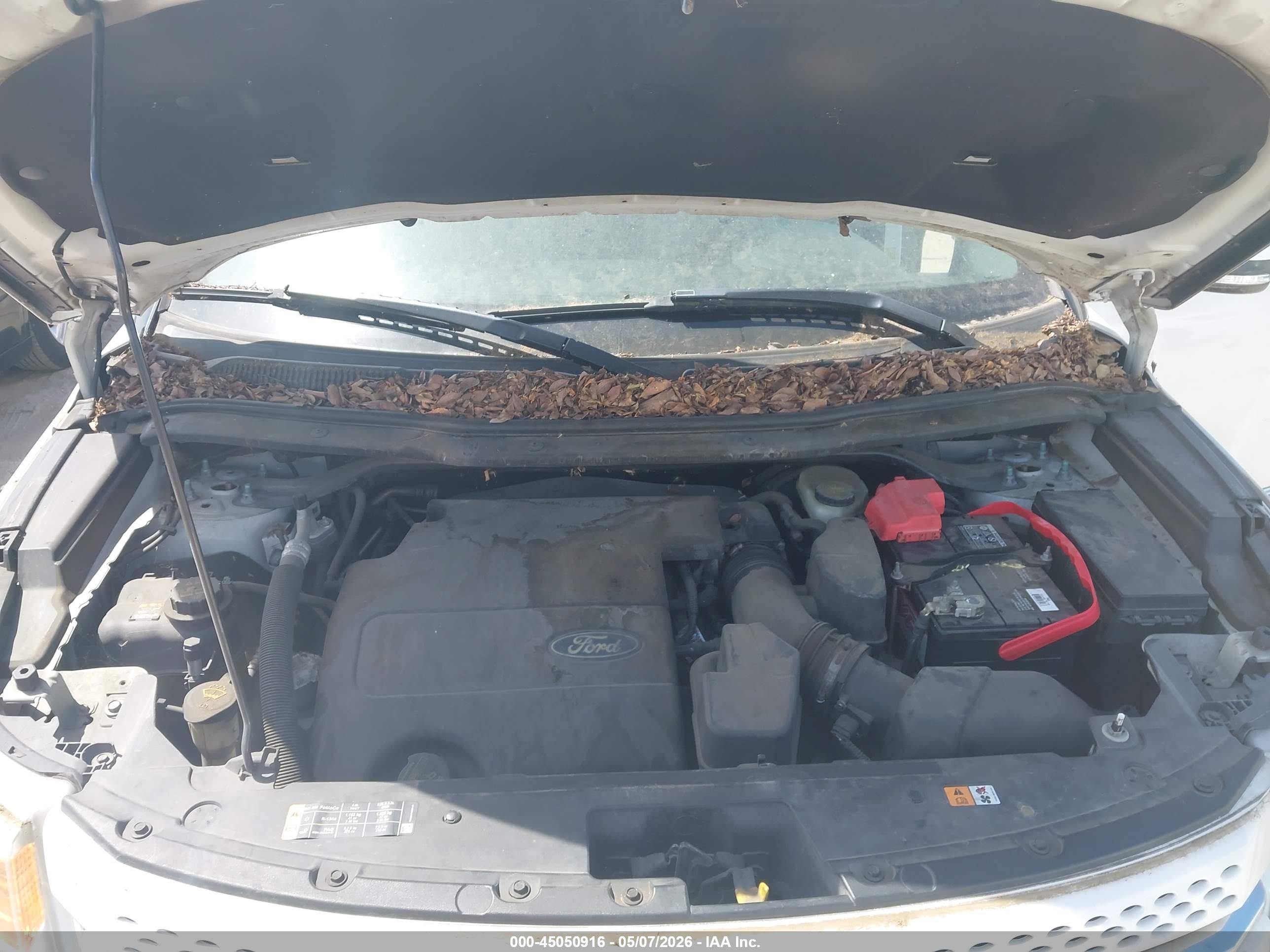 FORD EXPLORER image 10