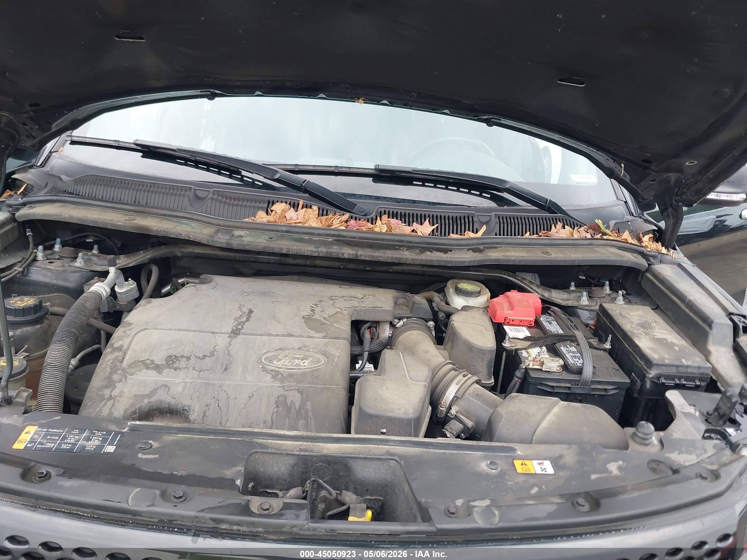 FORD EXPLORER image 10