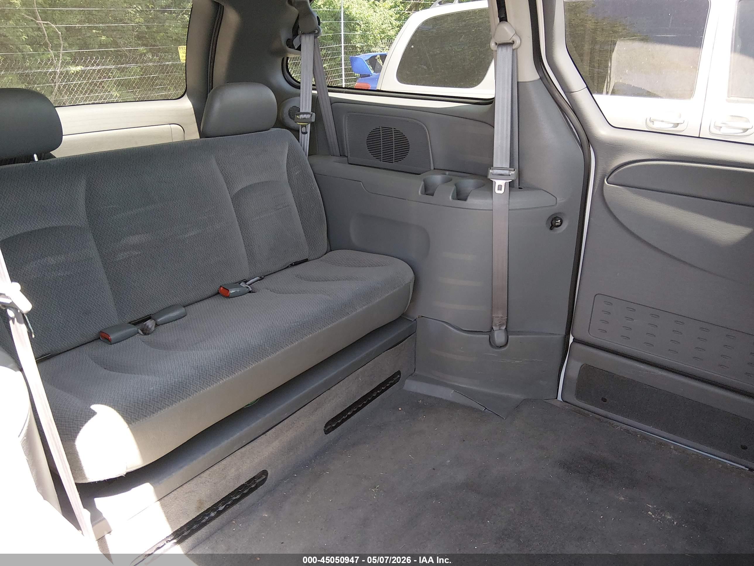 DODGE GRAND image 8