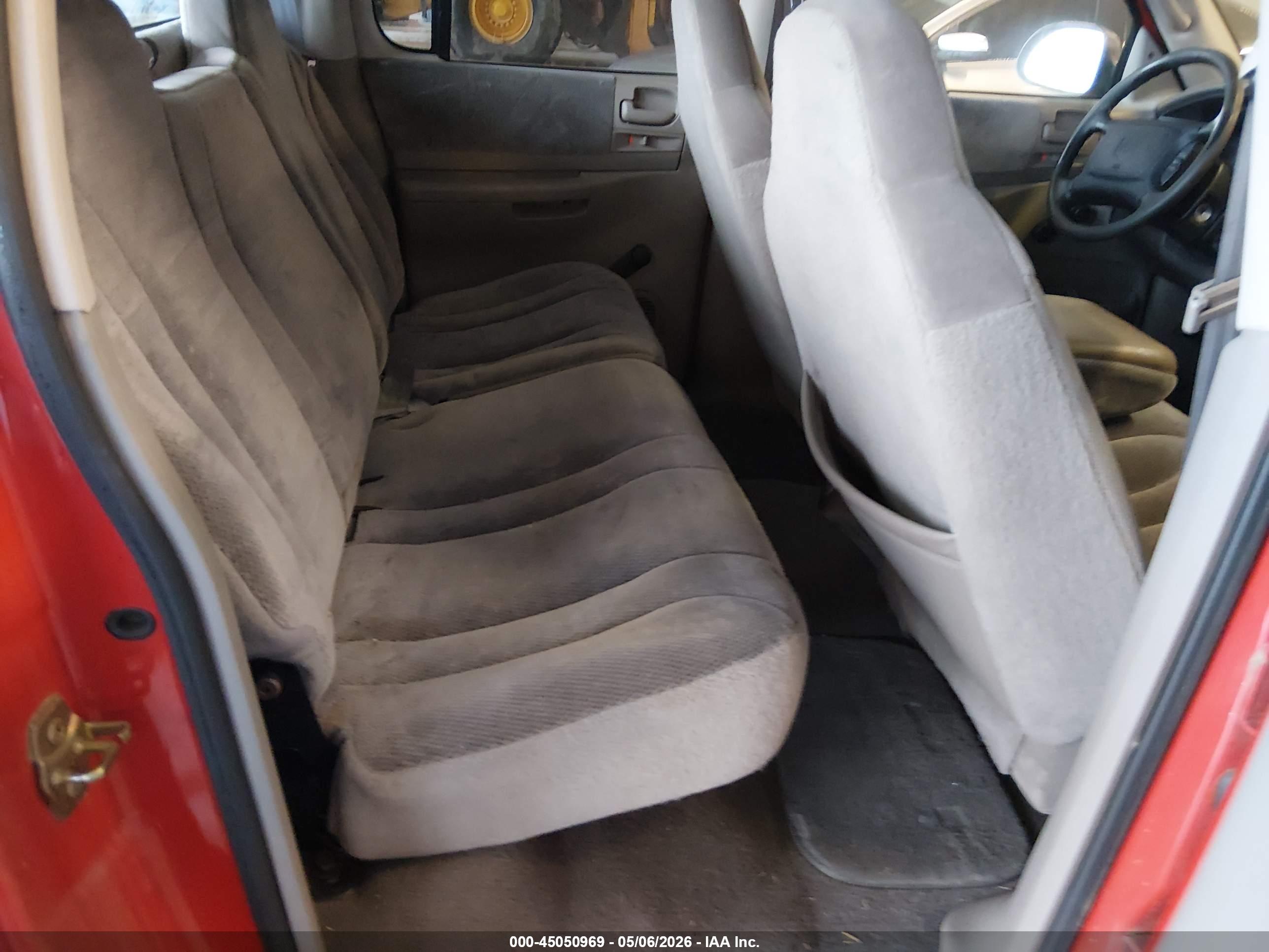 DODGE DAKOTA image 8