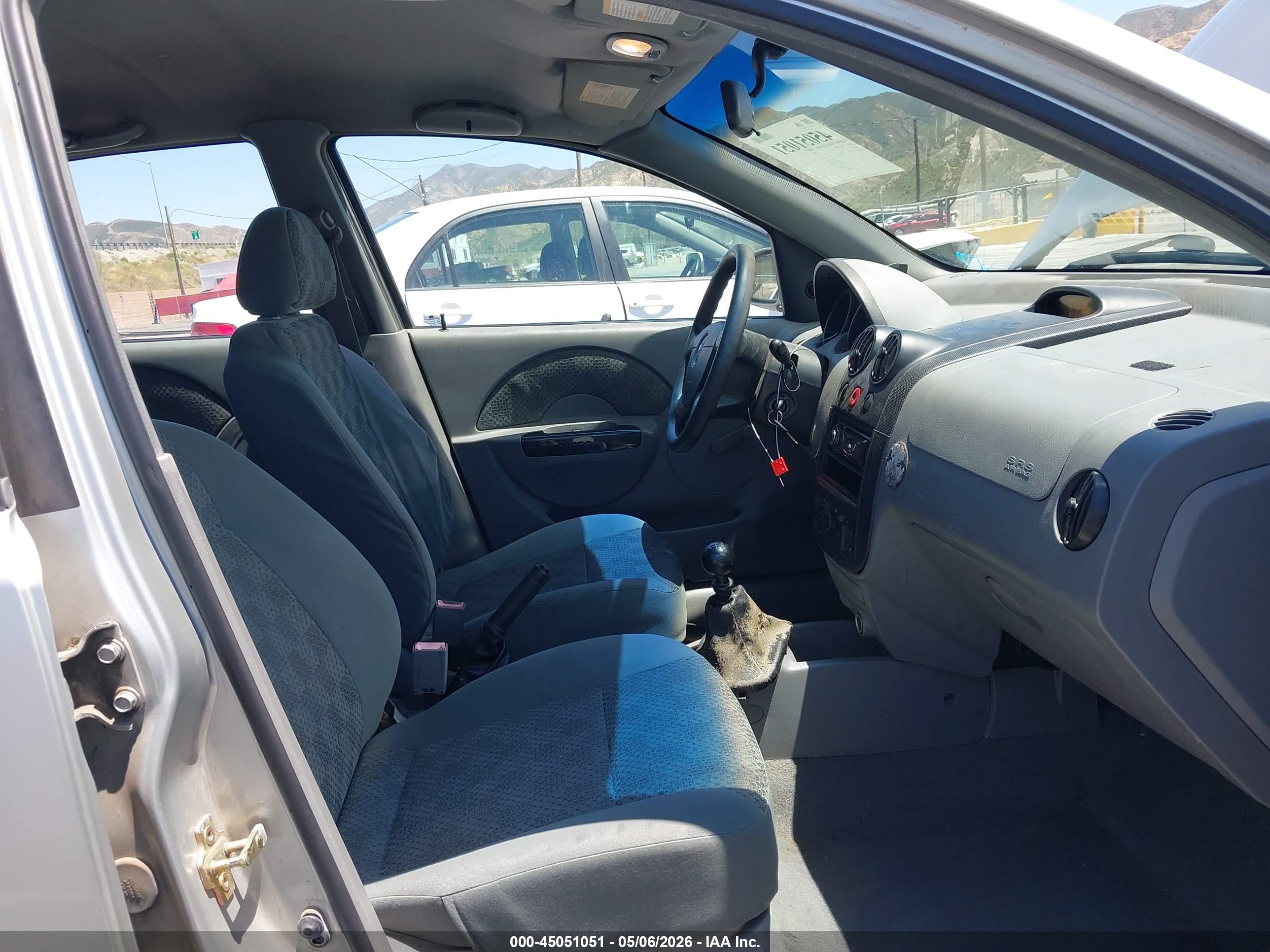 CHEVROLET AVEO image 5