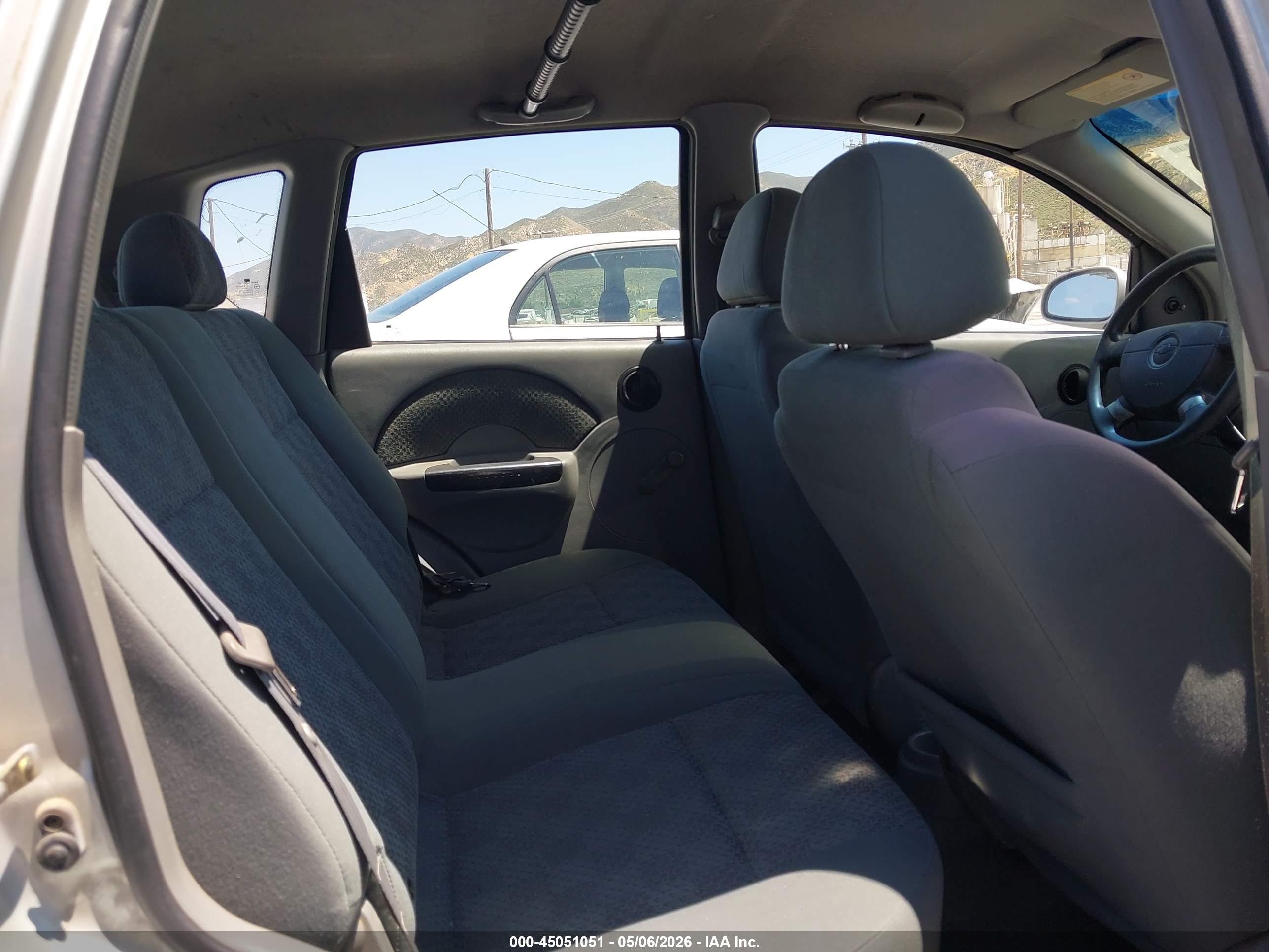 CHEVROLET AVEO image 8