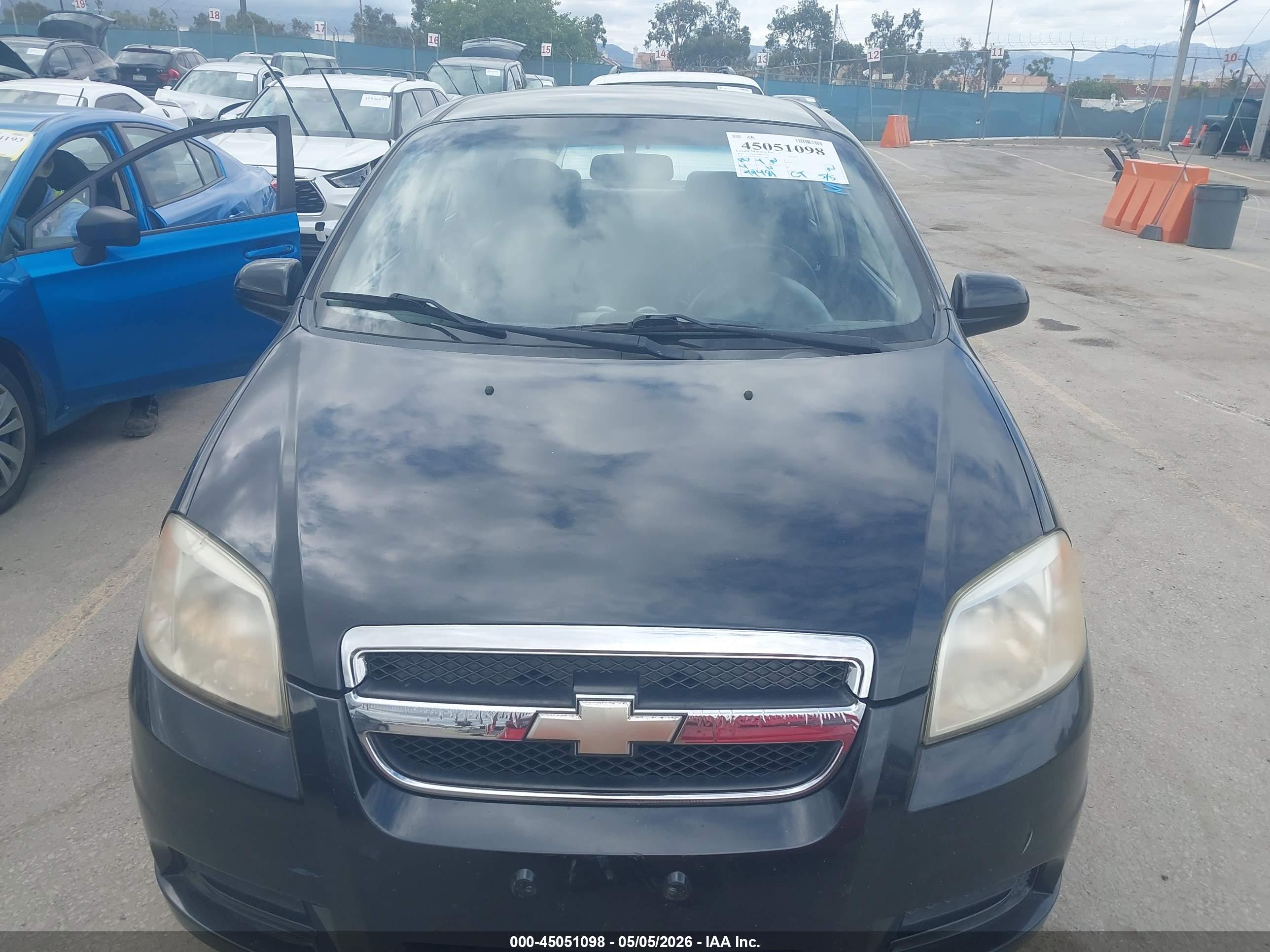 CHEVROLET AVEO image 6