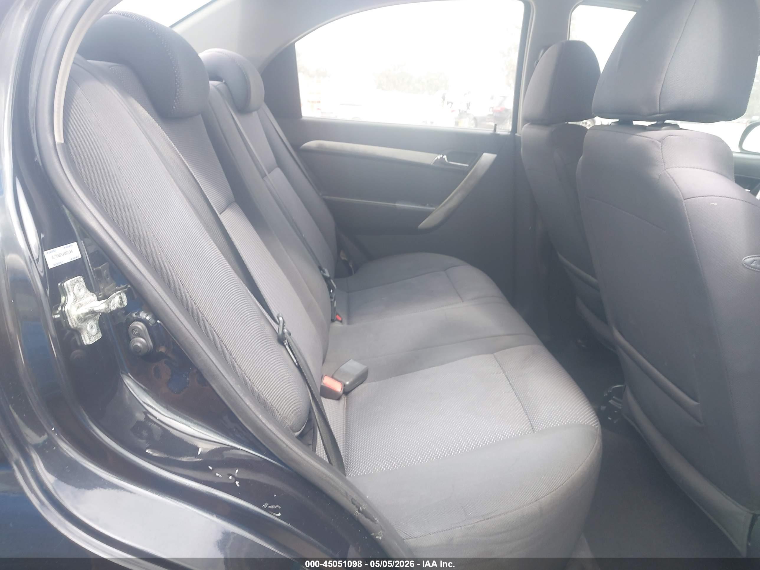 CHEVROLET AVEO image 8