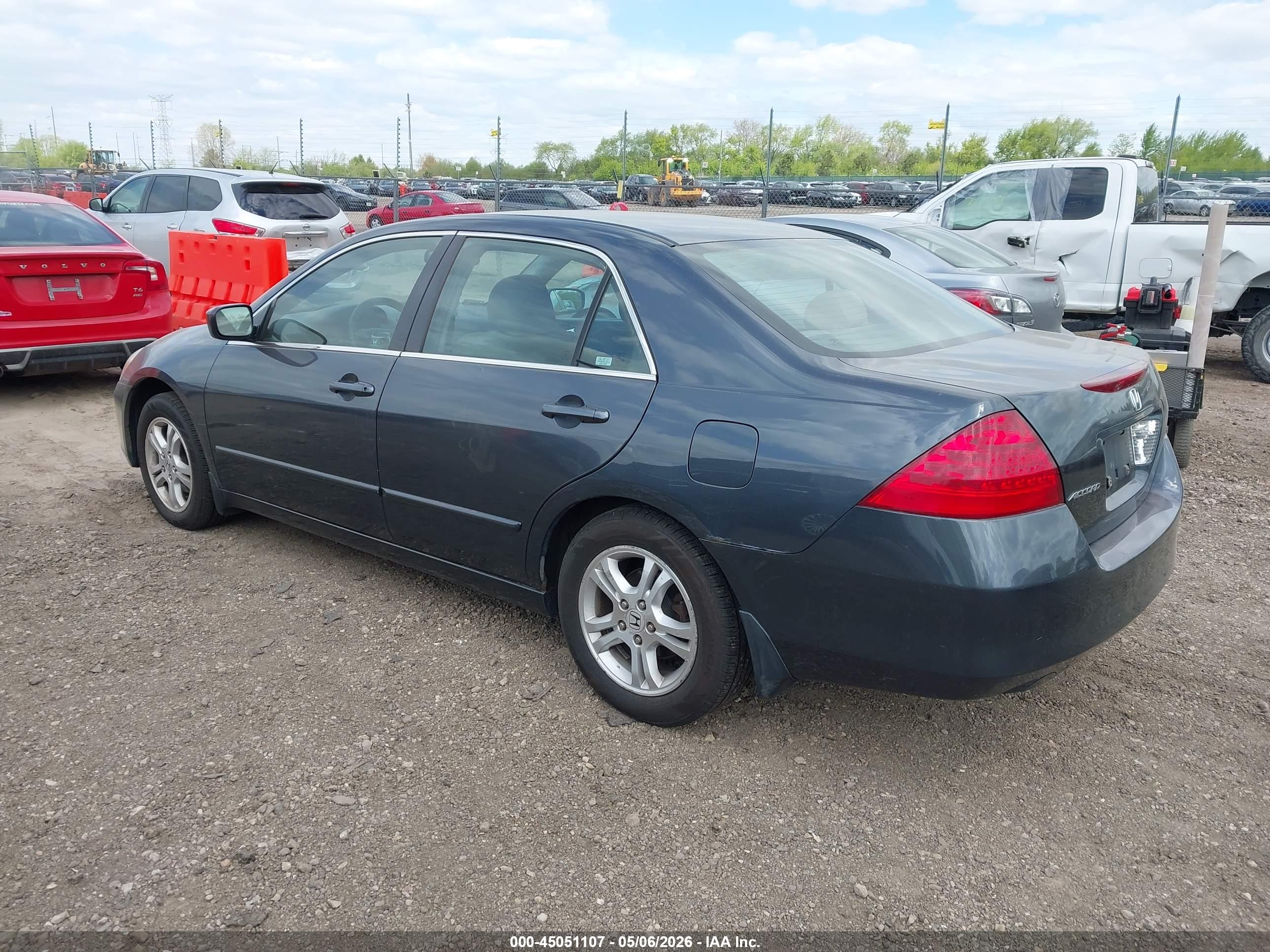 HONDA ACCORD image 3