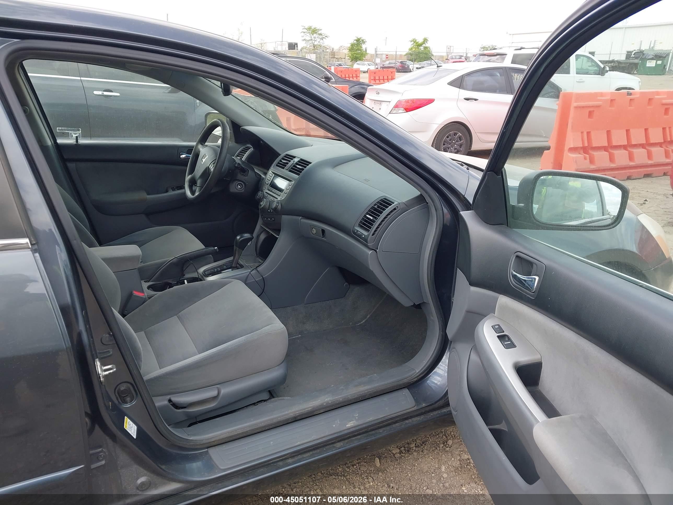 HONDA ACCORD image 5