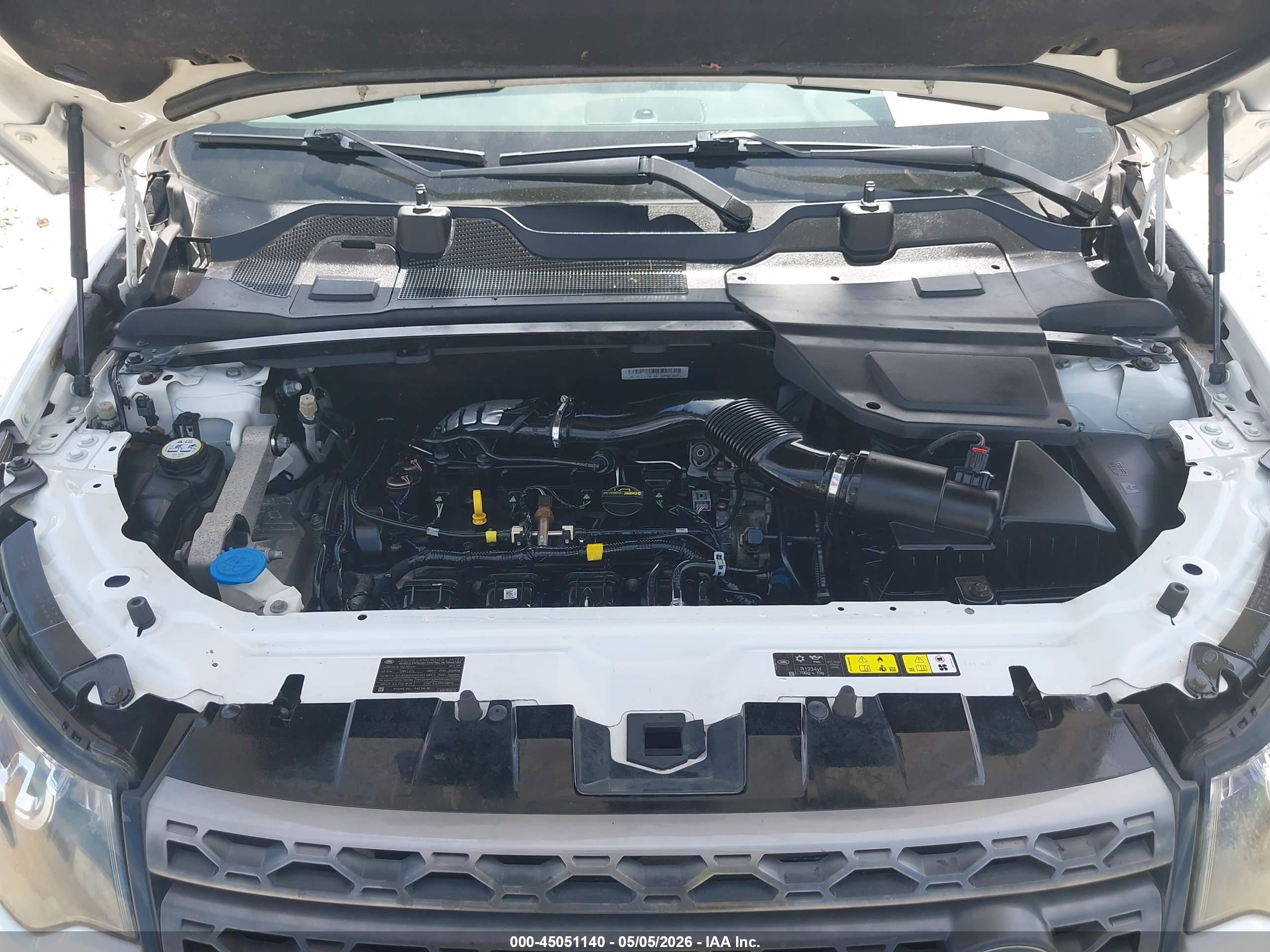 LAND ROVER image 10
