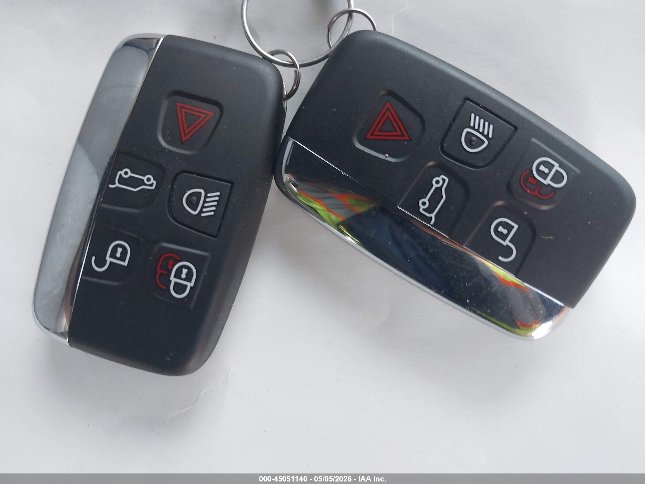 LAND ROVER image 11