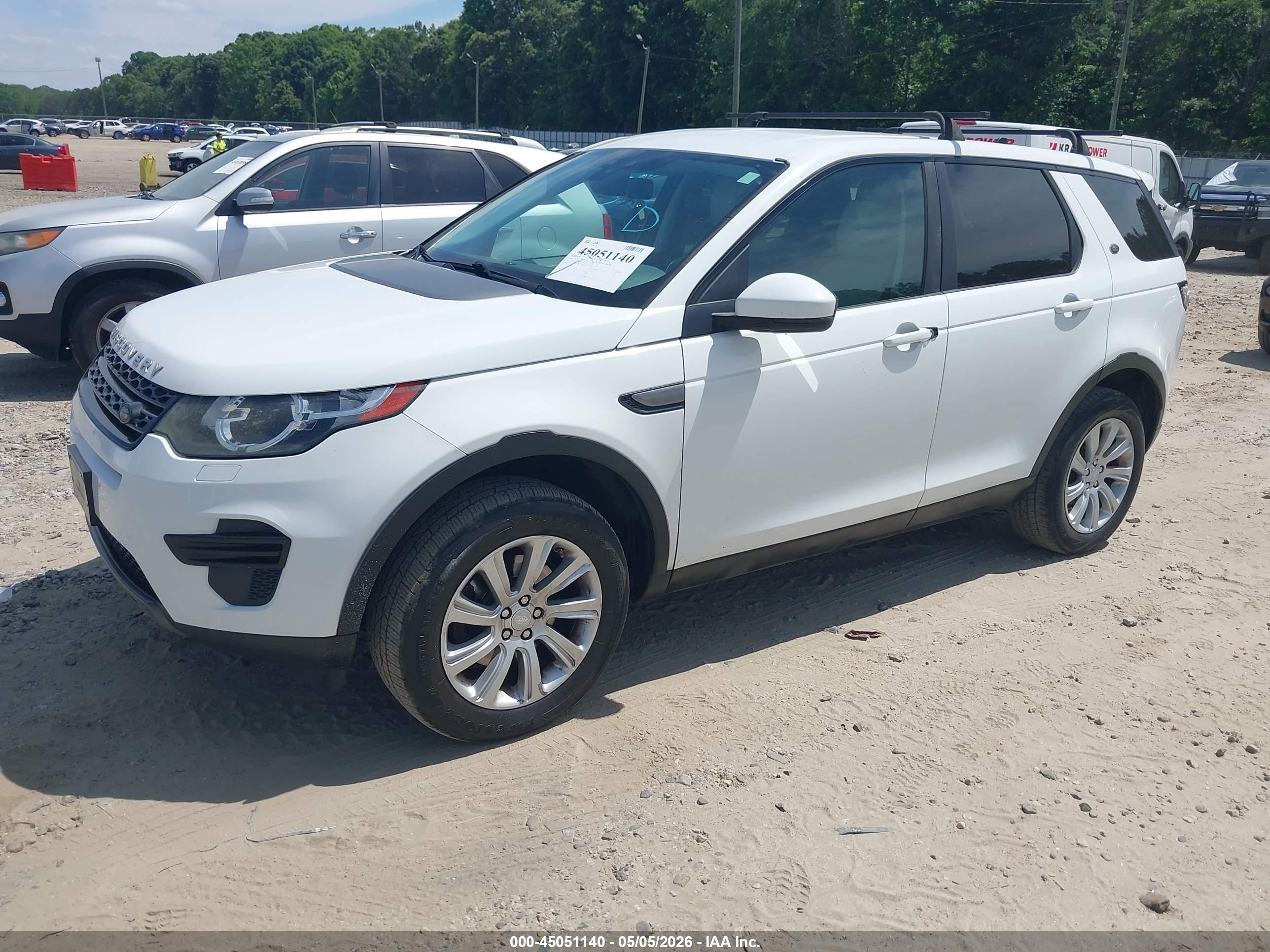 LAND ROVER image 2