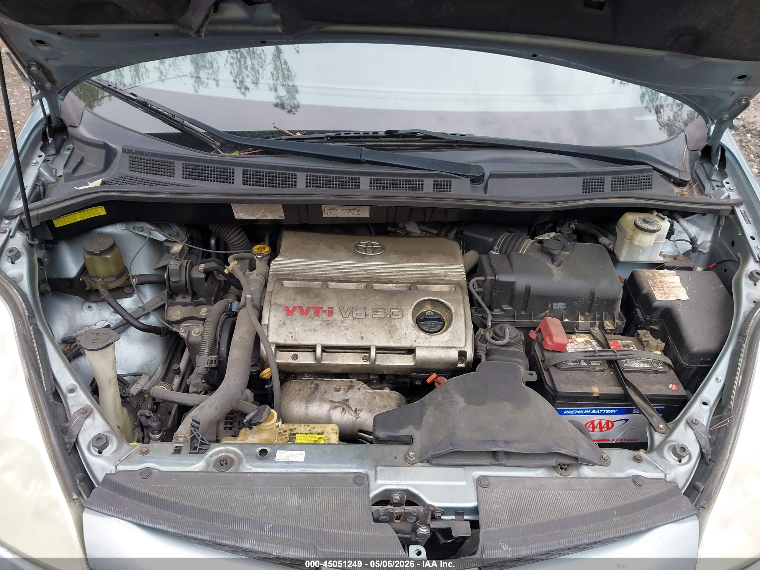 TOYOTA SIENNA image 10