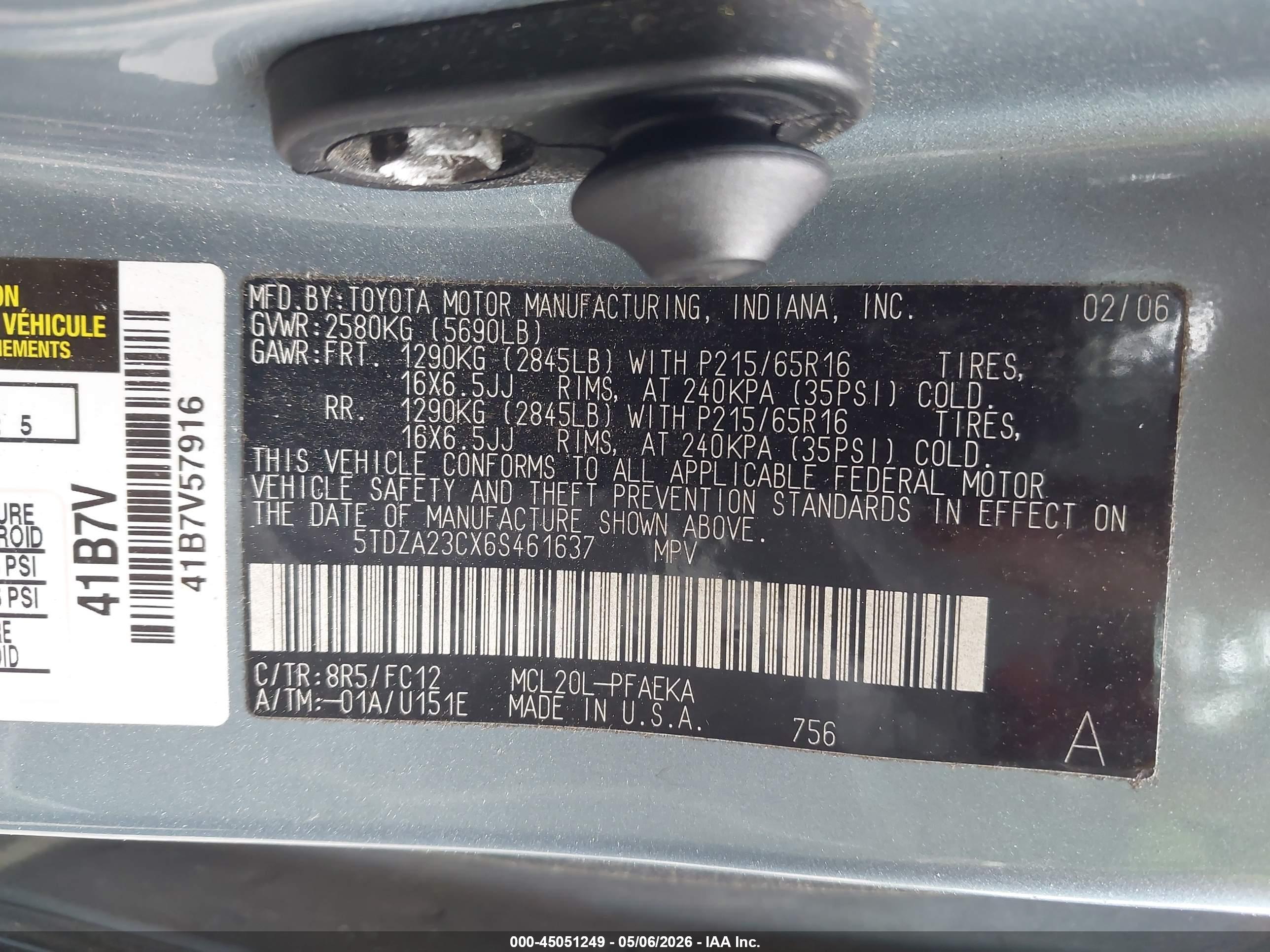TOYOTA SIENNA image 9