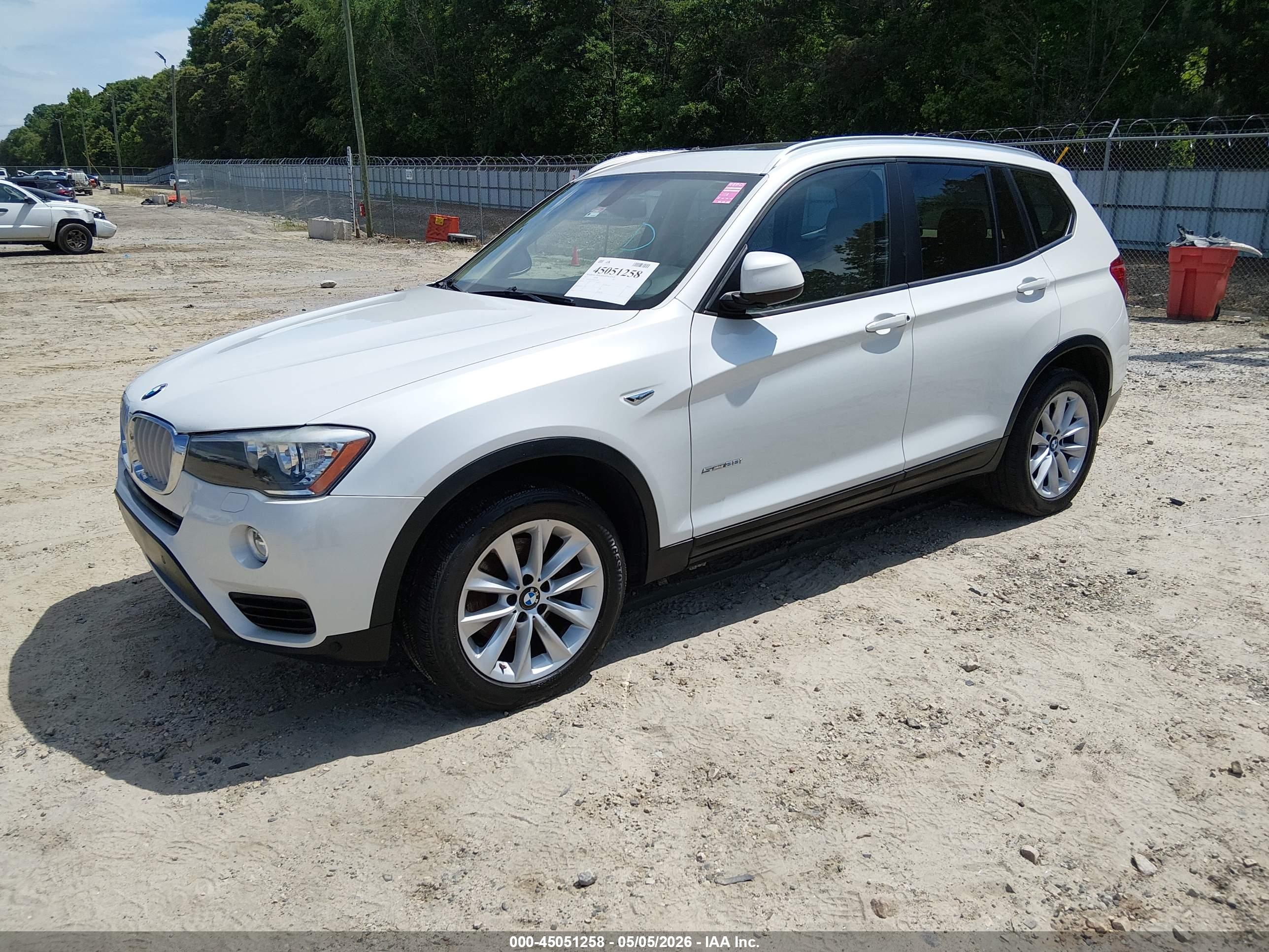 BMW X3 image 2