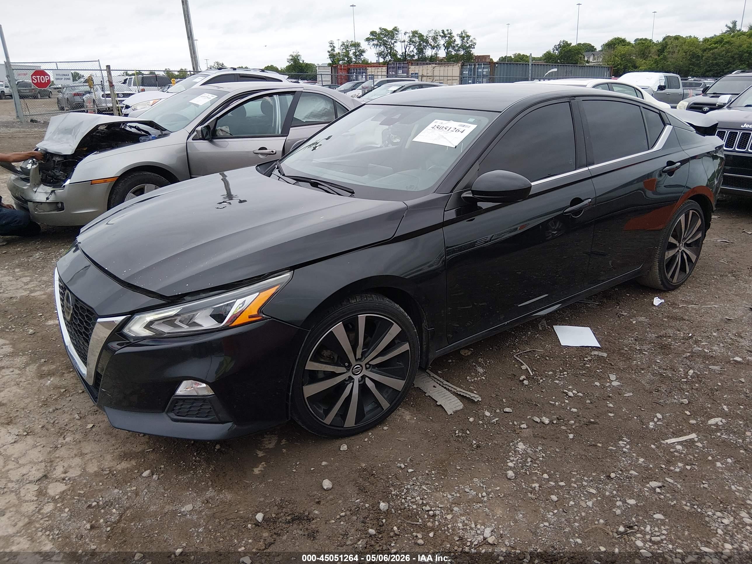 NISSAN ALTIMA image 2