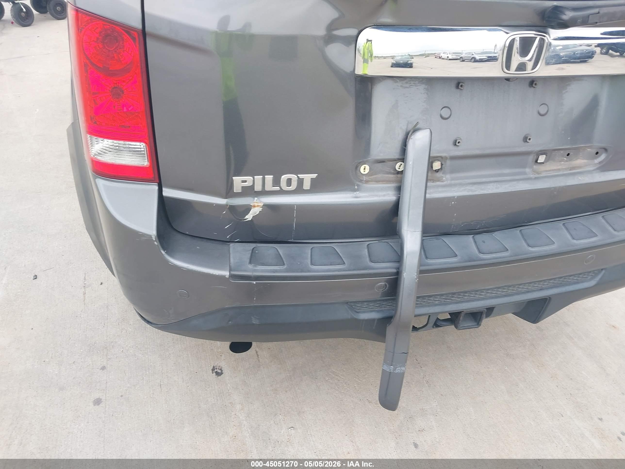 HONDA PILOT image 6