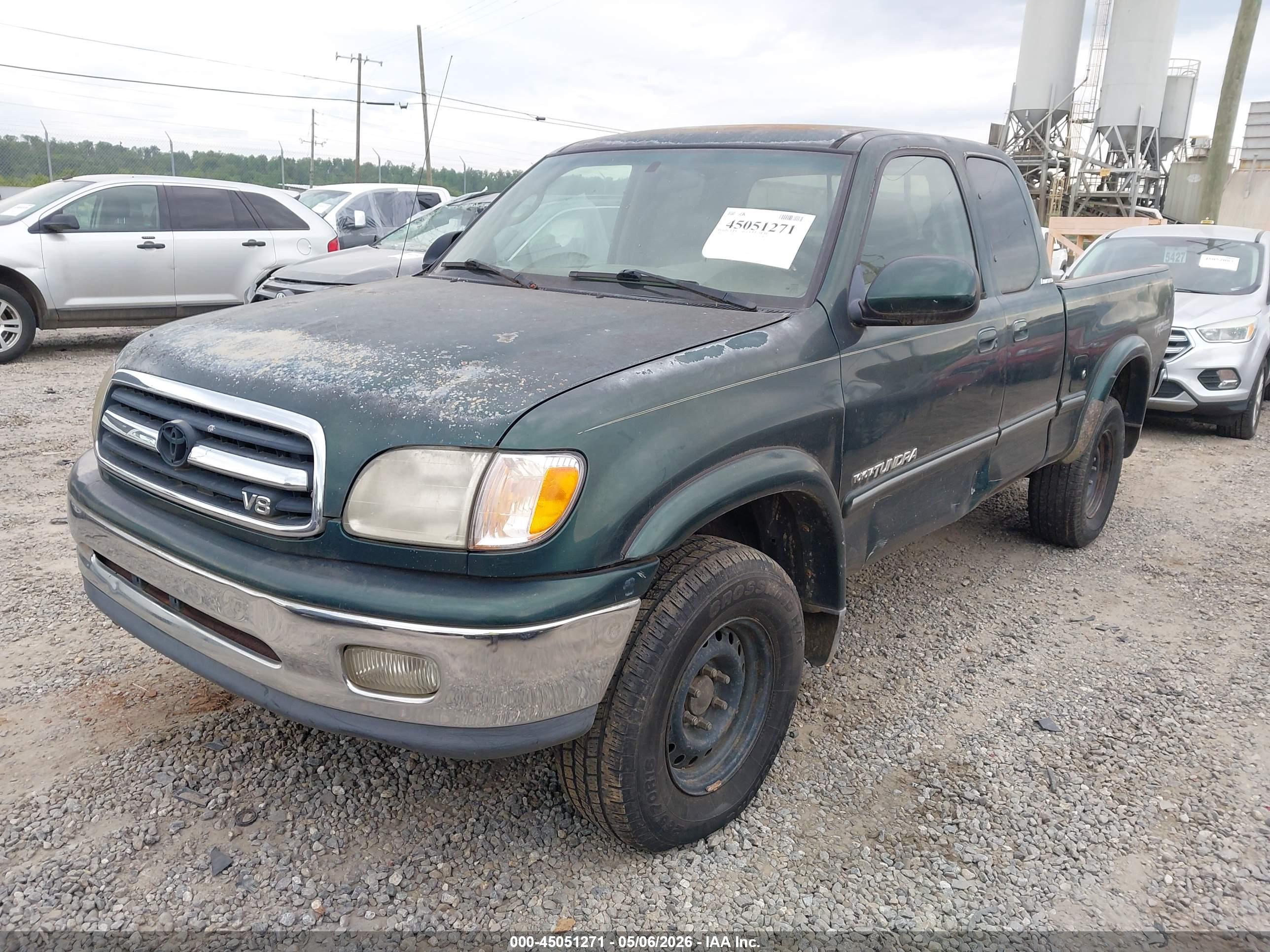 TOYOTA TUNDRA image 2
