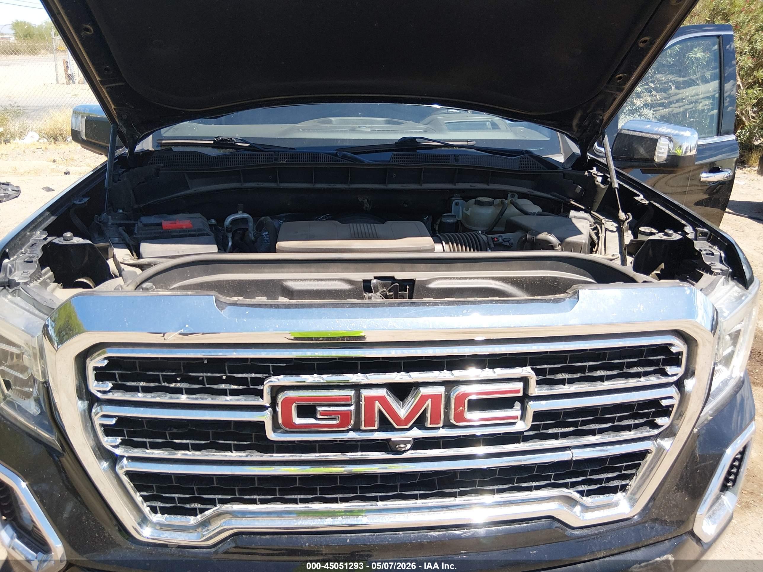 GMC SIERRA image 10