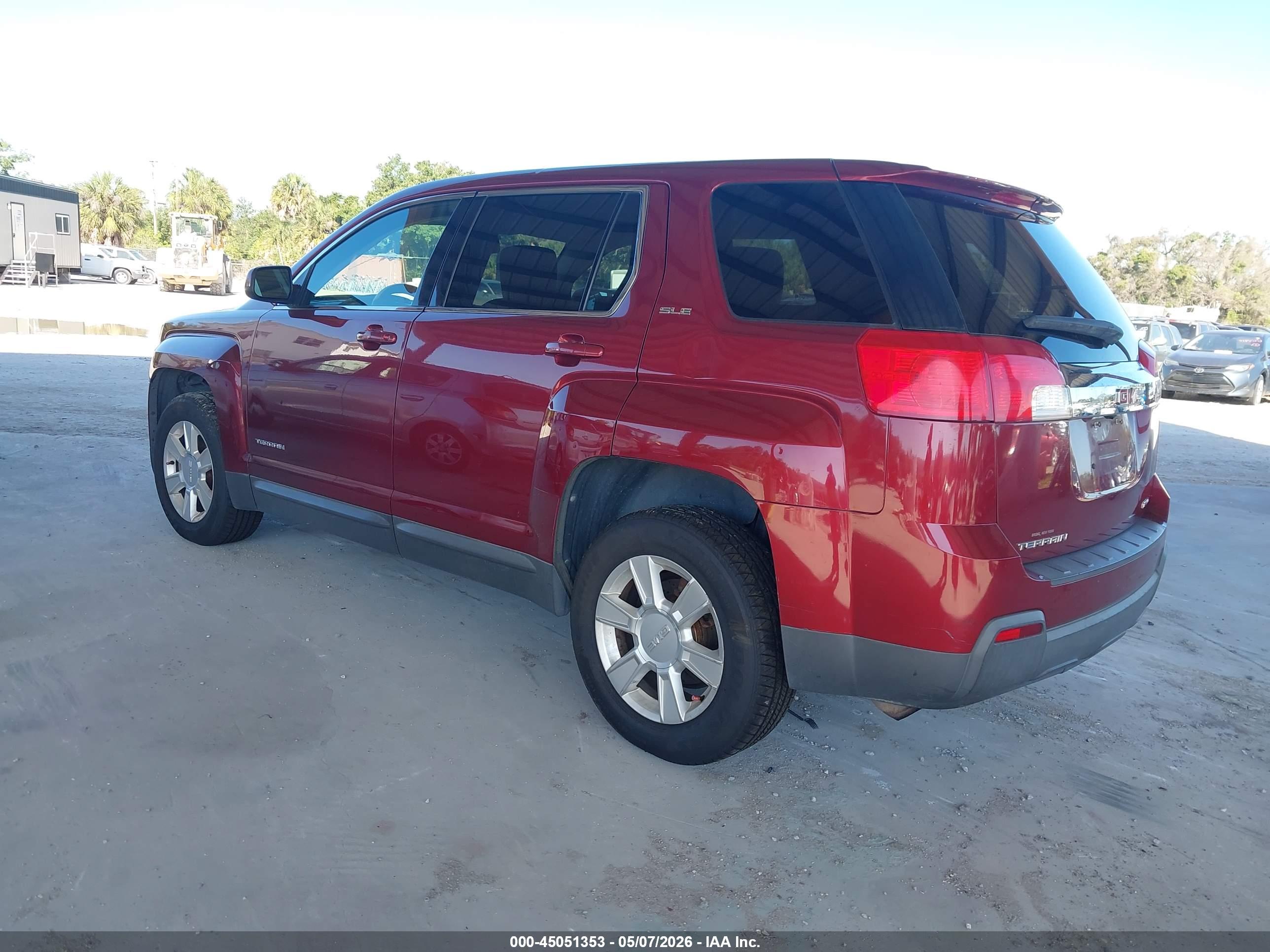 GMC TERRAIN image 3