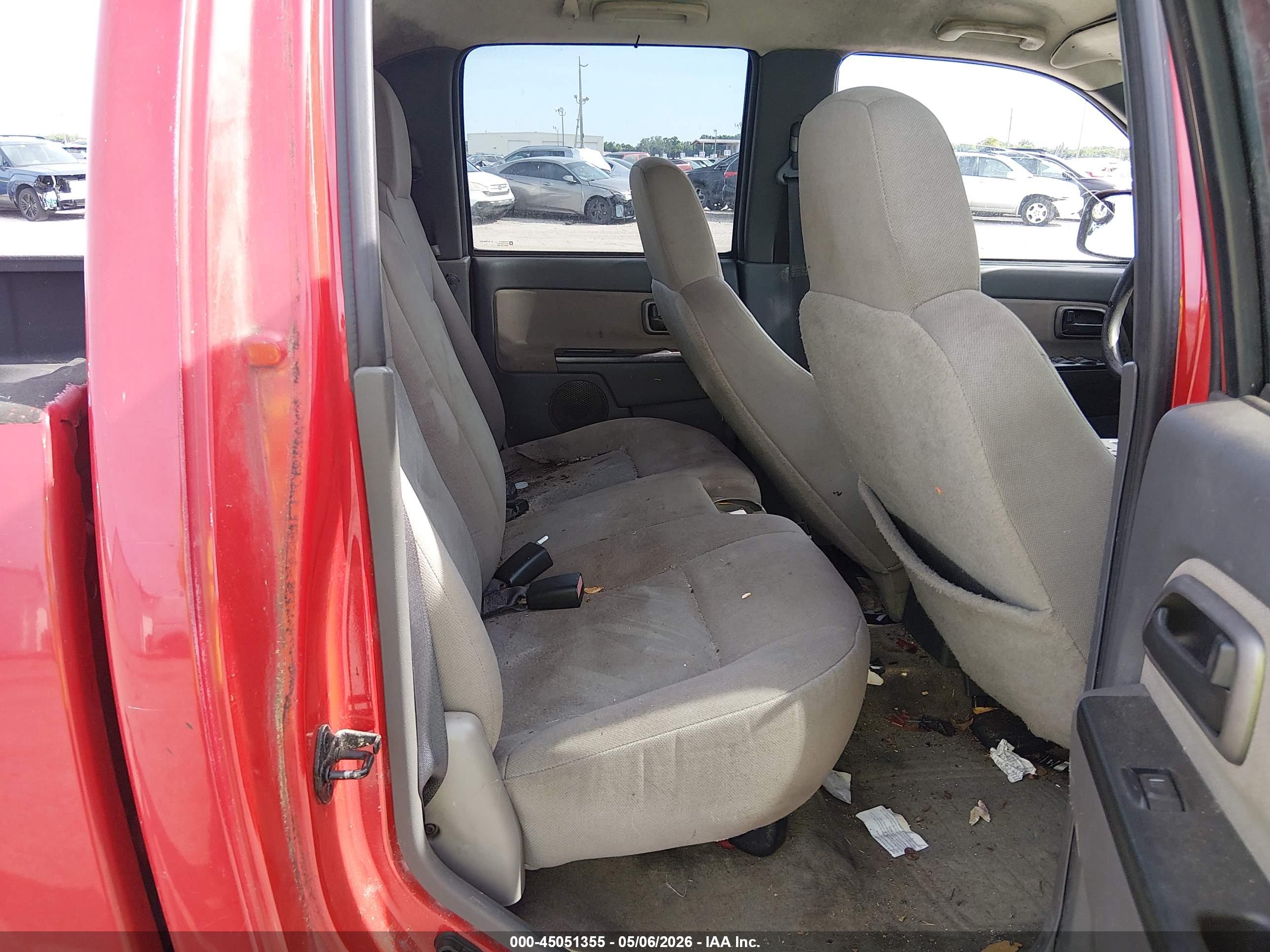 CHEVROLET COLORADO image 8
