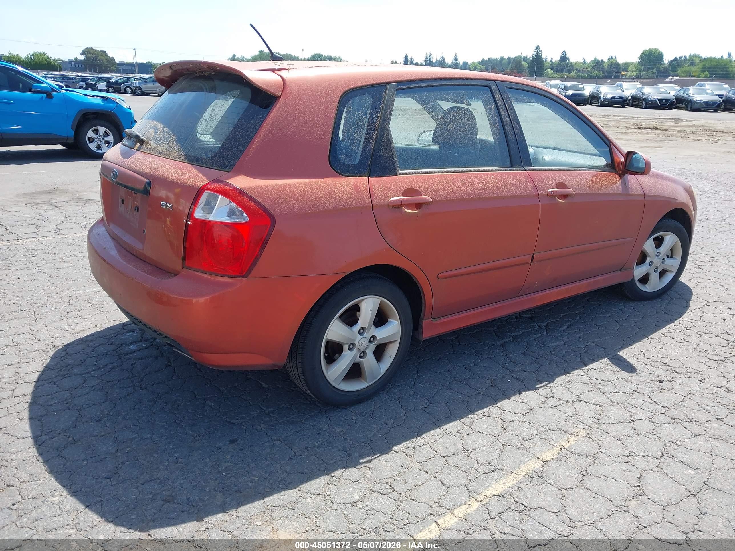 KIA SPECTRA5 image 4