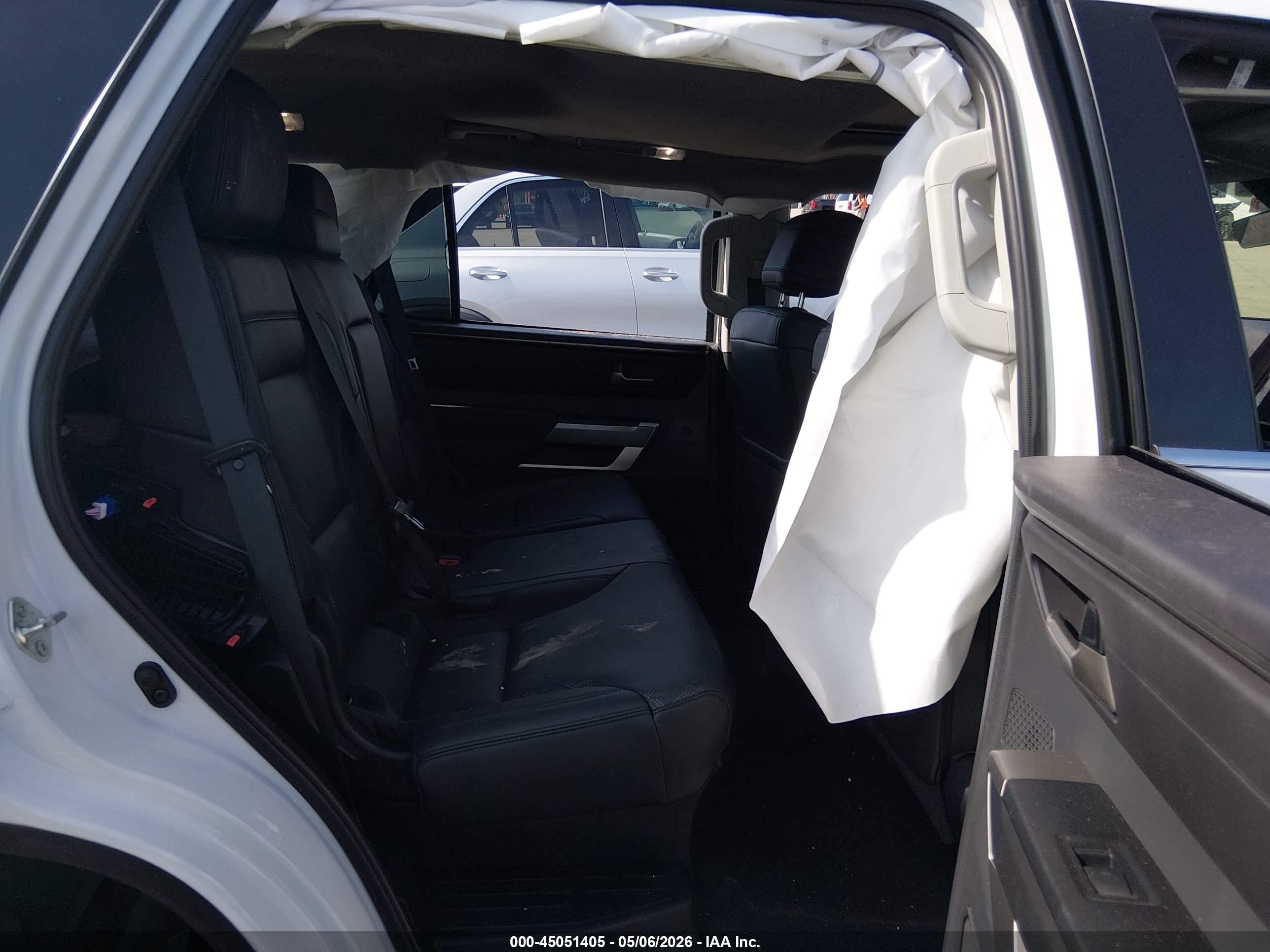 TOYOTA SEQUOIA image 8